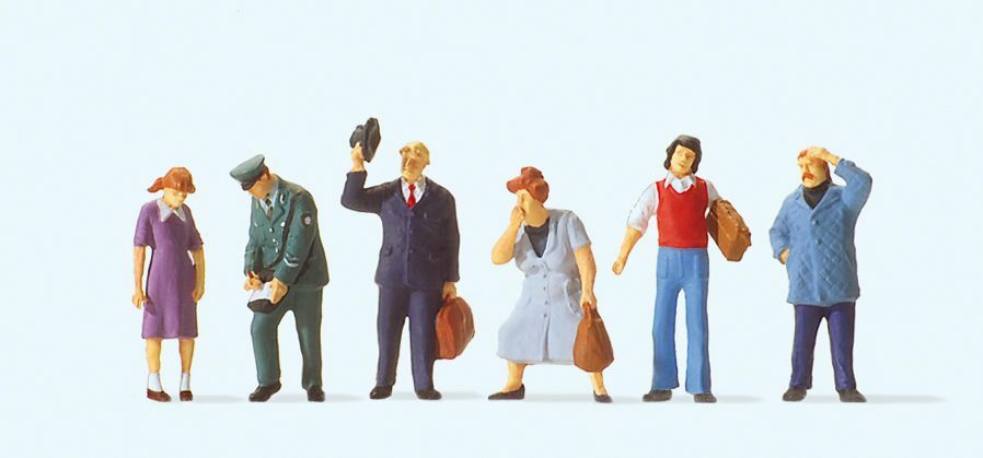 Preiser 10603 HO scale, GDR street scene with section officers