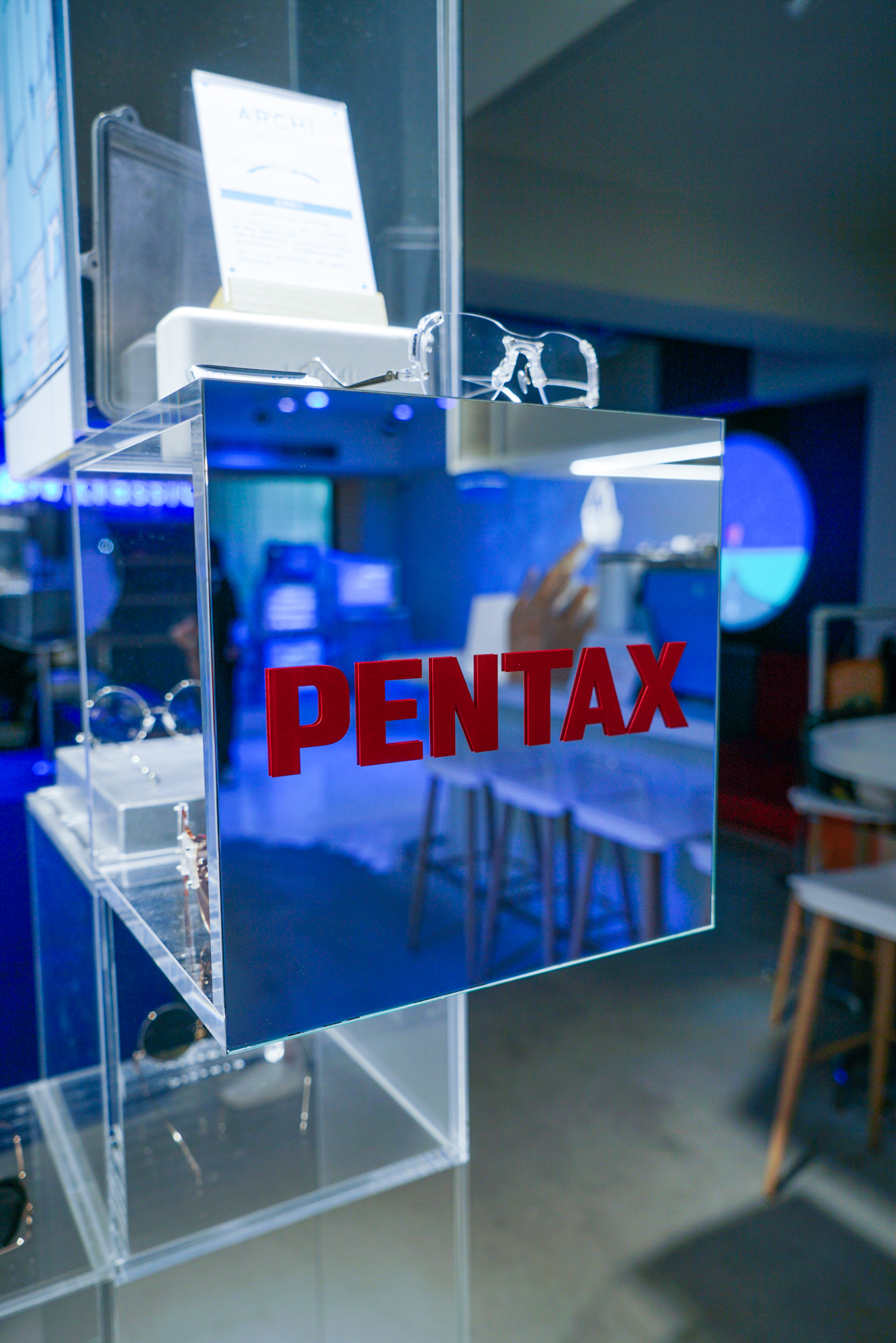 KlassiC.深夜眼鏡行，藍光派對，九又四分之三月台