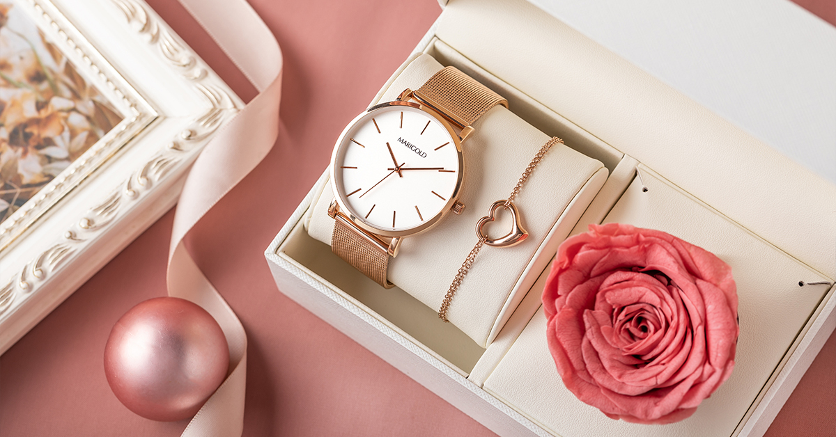 珊瑚粉永生玫瑰手錶禮盒