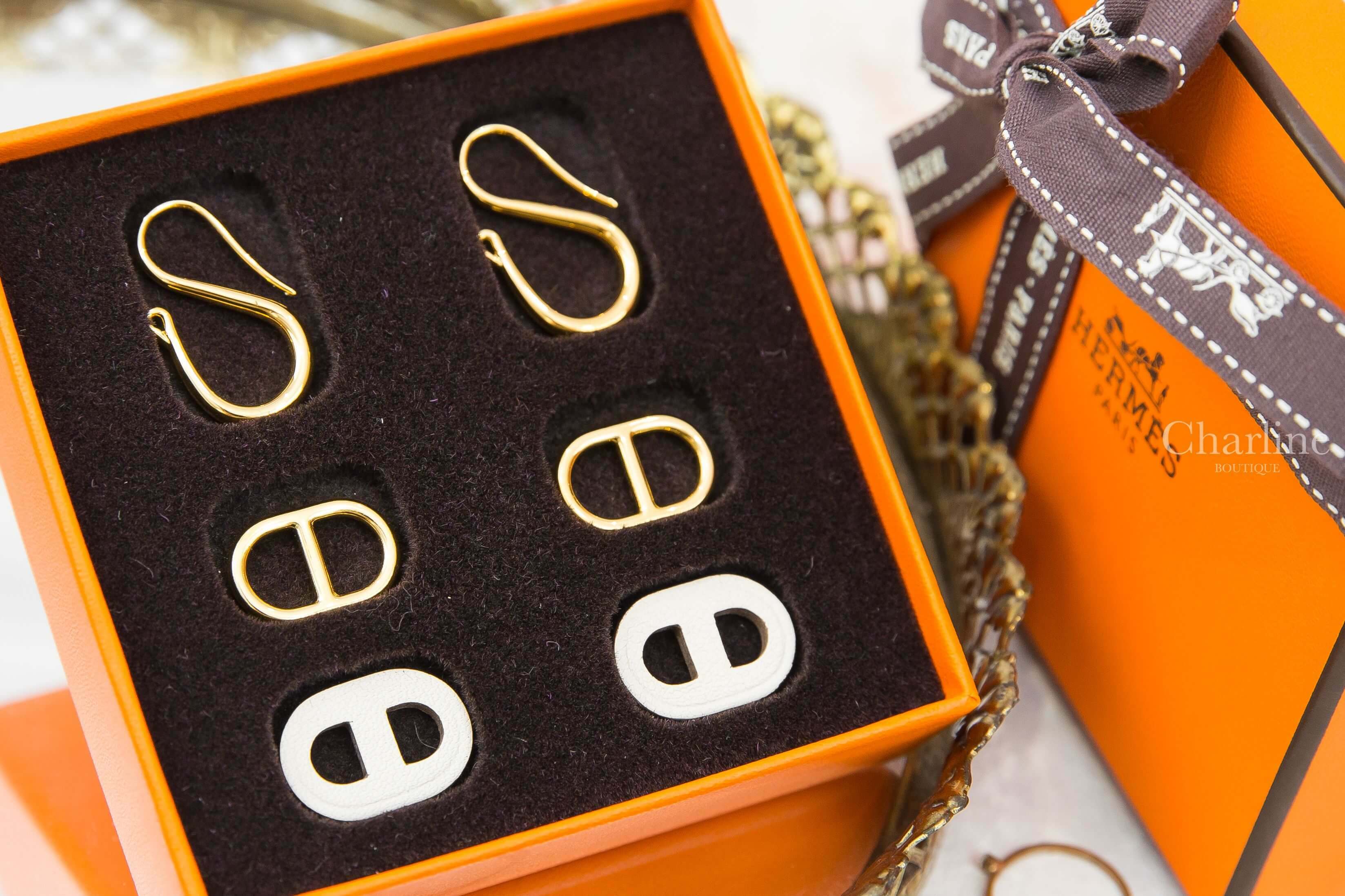 Hermès O'Maillon Earrings 奶油白牛皮金飾θ三件組垂墜耳環-Charline Boutique 精品代購