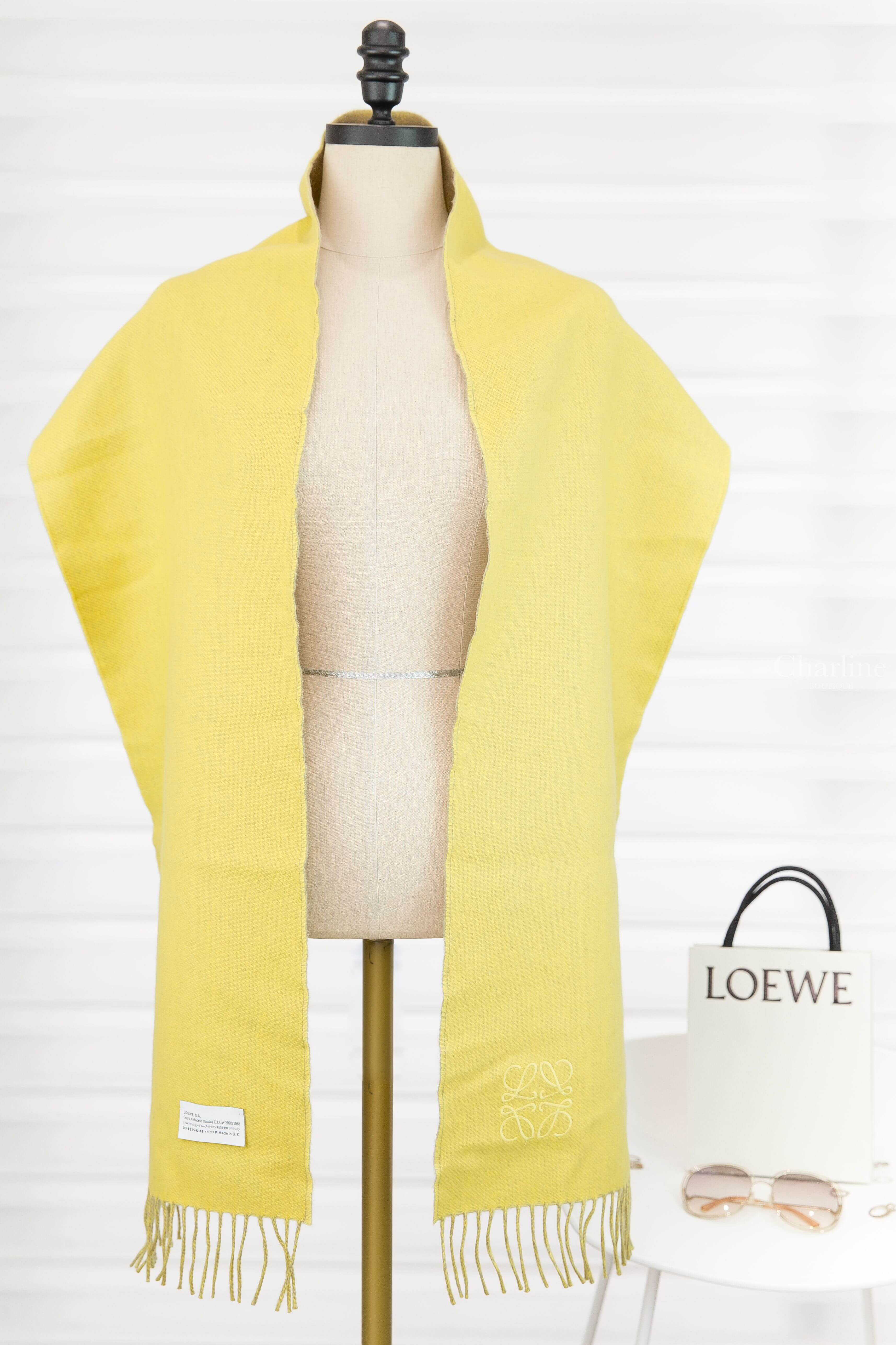 Loewe Bicolour Scarf In Wool And Cashmere 黃色/淺褐色刺繡Logo雙面喀什米爾混羊毛流蘇圍巾-Charline Boutique 精品代購