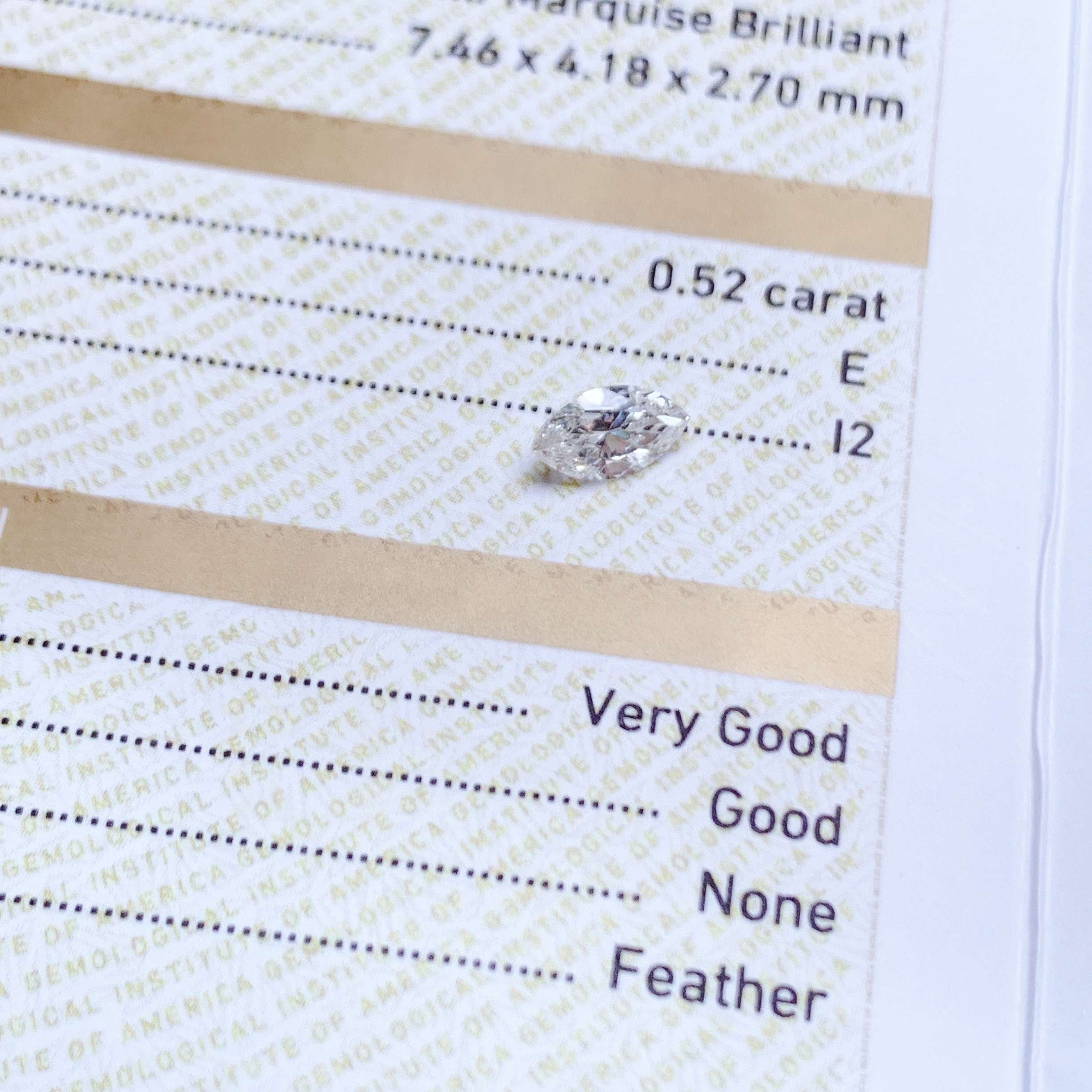 0.52ct 馬眼形鑽石（ GIA 證書）