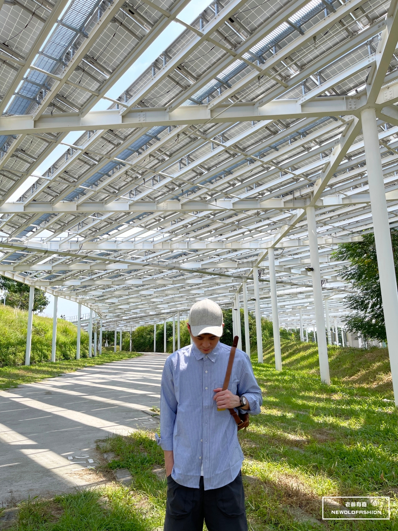 『新品上市』真皮半月型單肩包 (234009ht)-咖