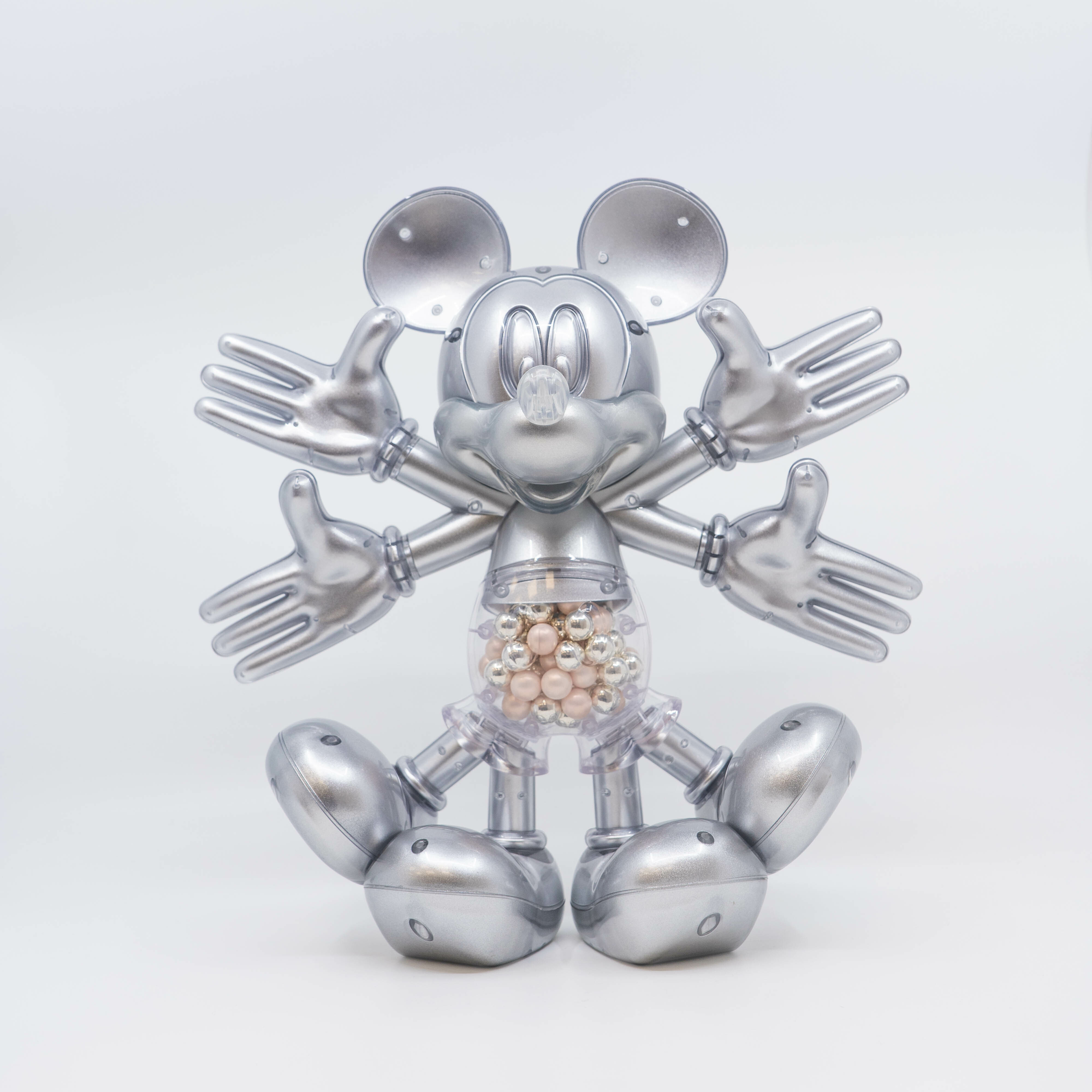 APPortfolio - Snow Angel Mickey Sculpture (Alt Er Love)