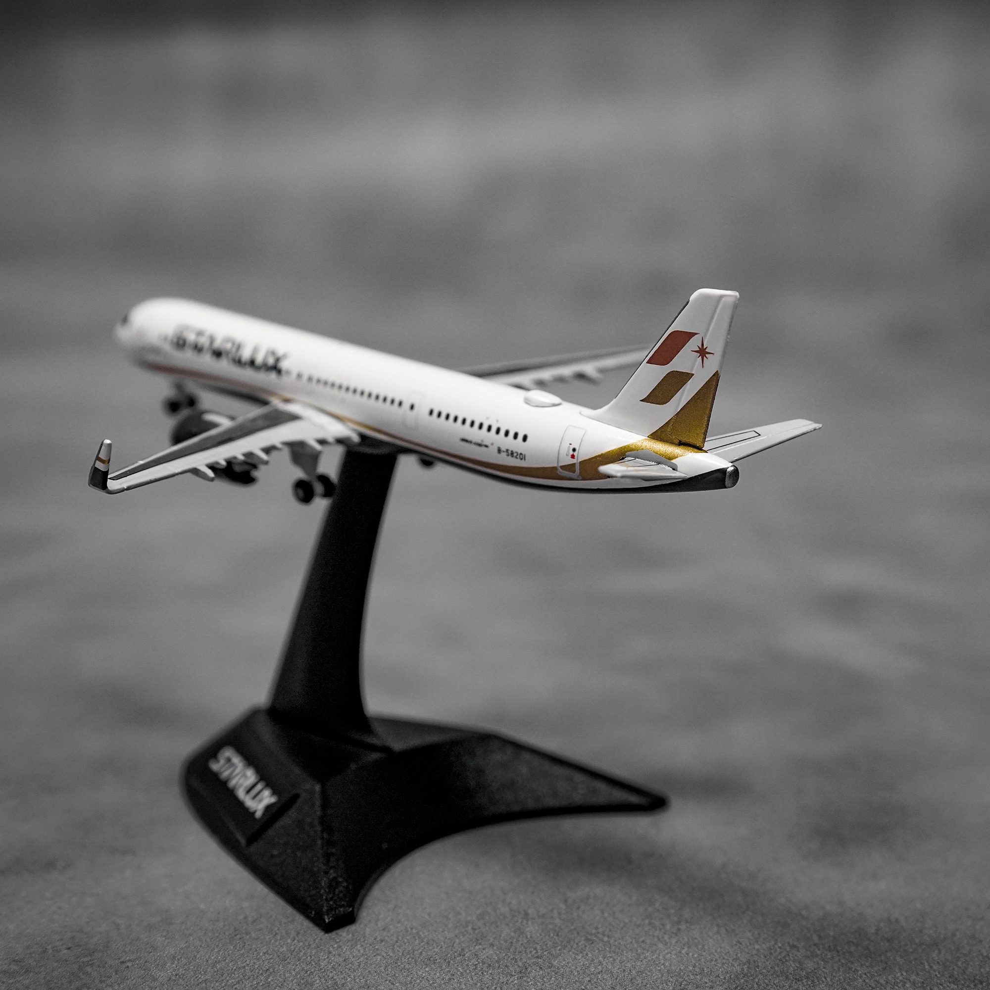 STARLUX | A321neo 1:500 金屬飛機模型(Herpa 監製)