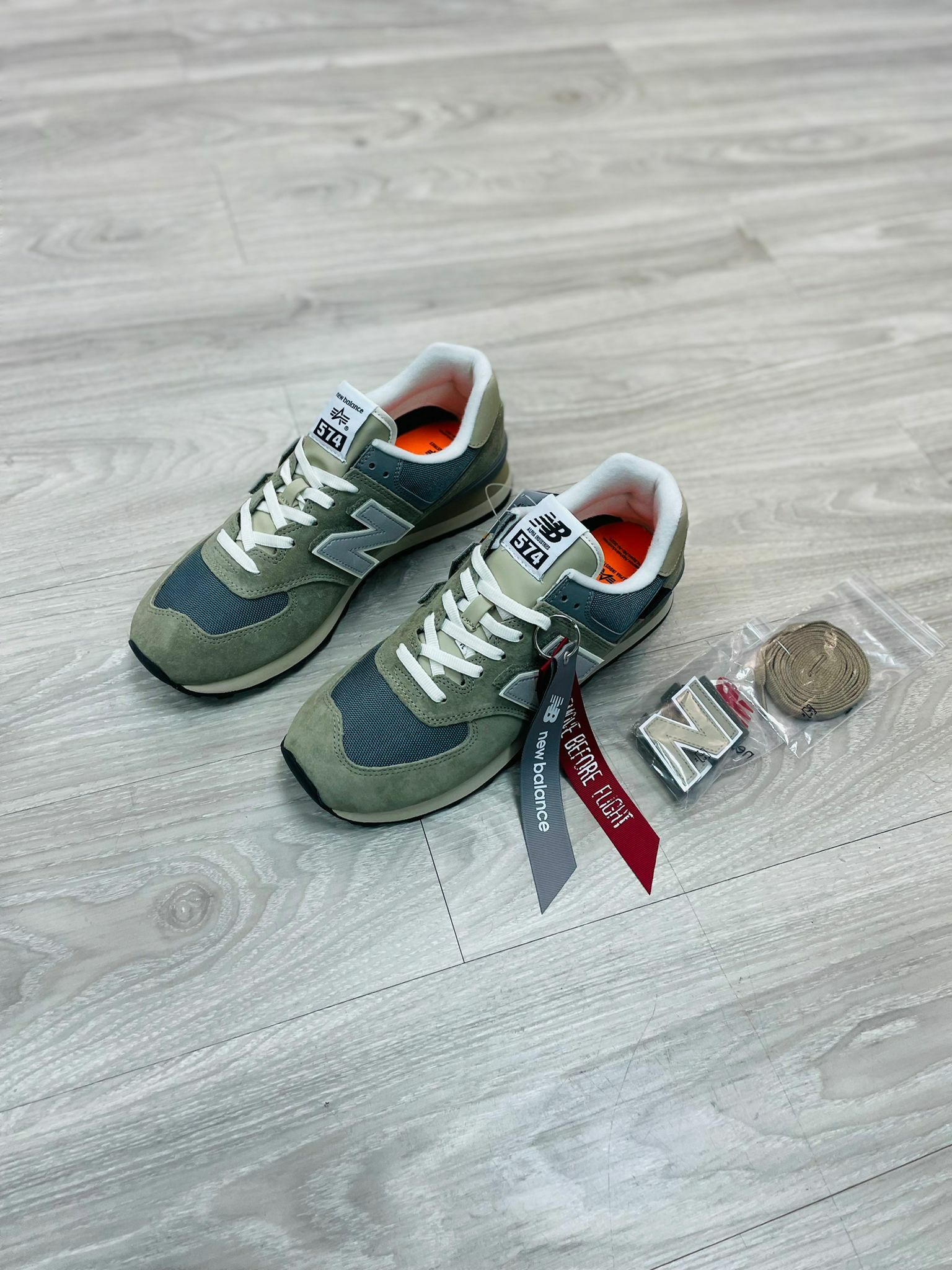 {現貨} ALPHA INDUSTRIES X NEW BALANCE ML574AI2