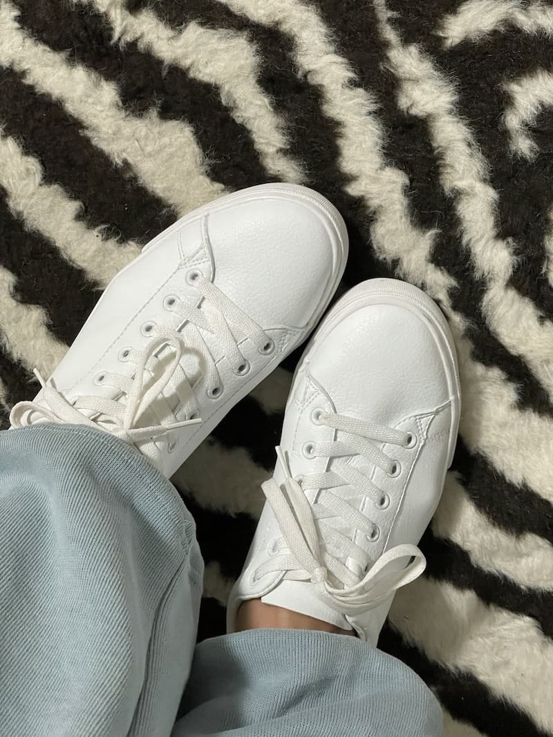 真牛皮柔軟綁帶小白鞋