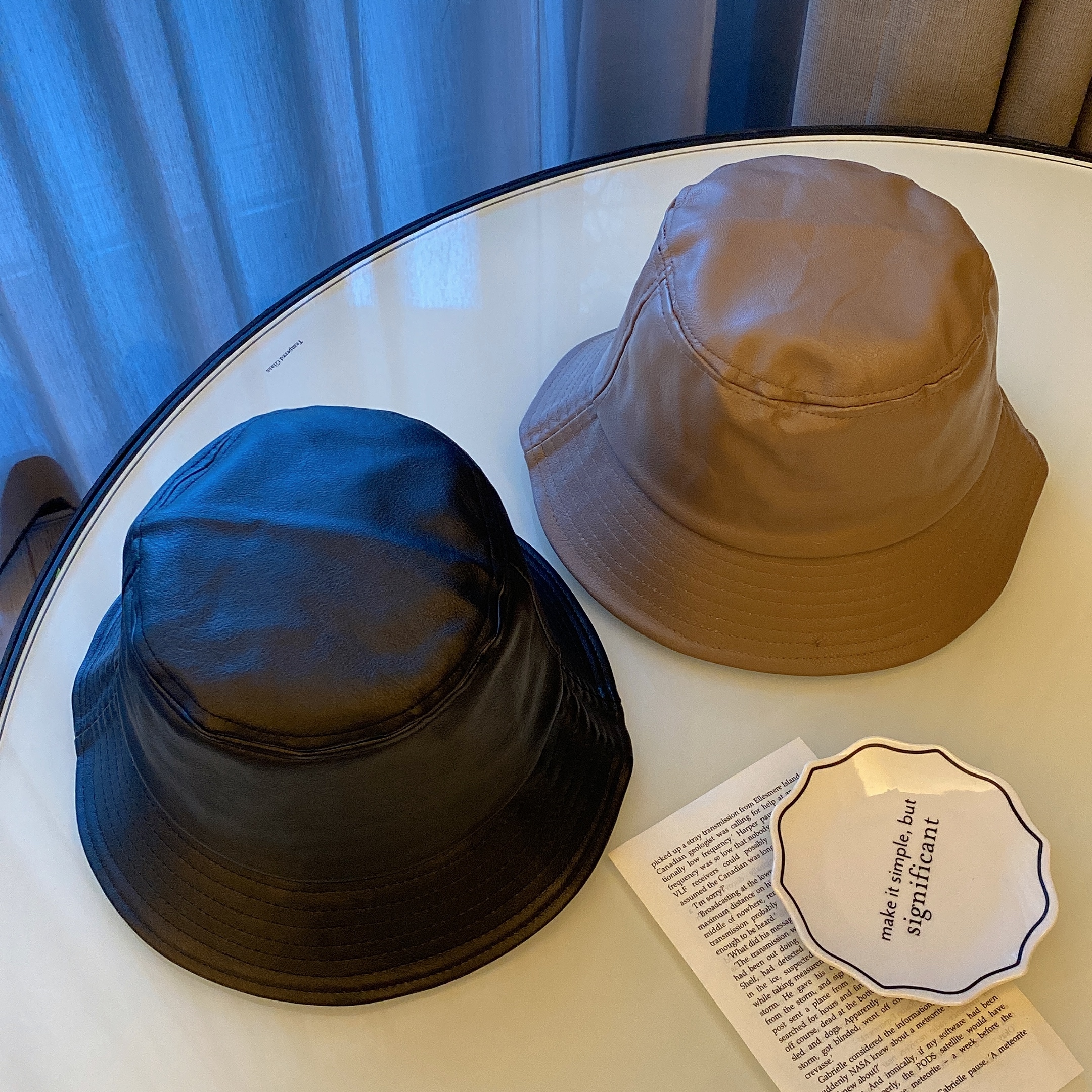 素面皮革漁夫帽/兩色