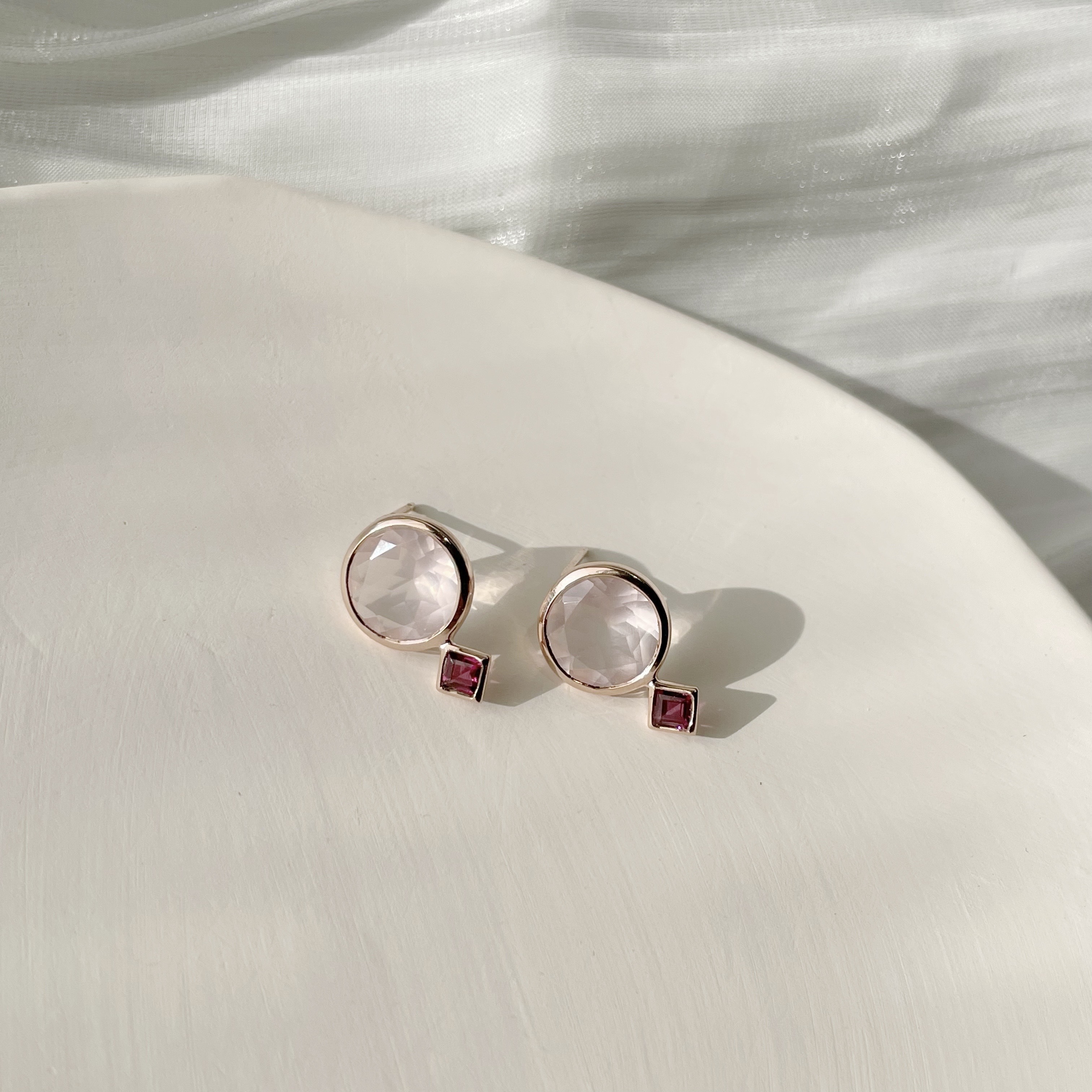 Lego大圓鑽面粉晶玫瑰石榴耳環