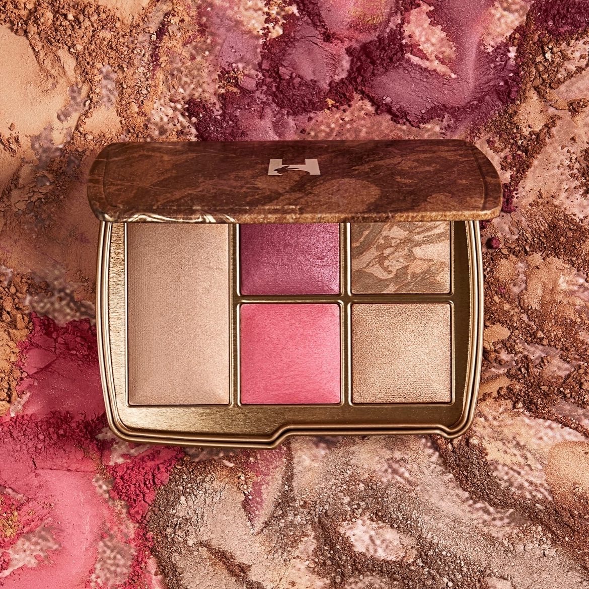 Hourglass - AMBIENT™ LIGHTING EDIT – UNIVERSE UNLOCKED 節日限定Palette