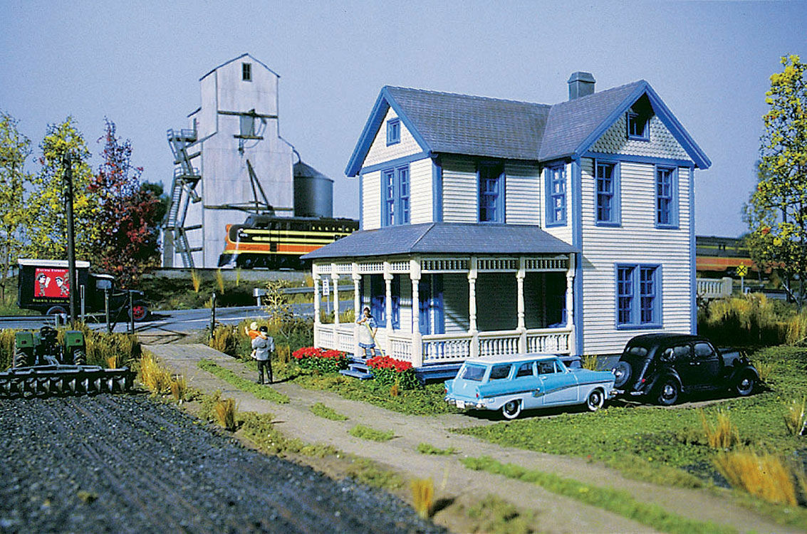 Walthers 933-3651 HO scale, Aunt Lucy's House