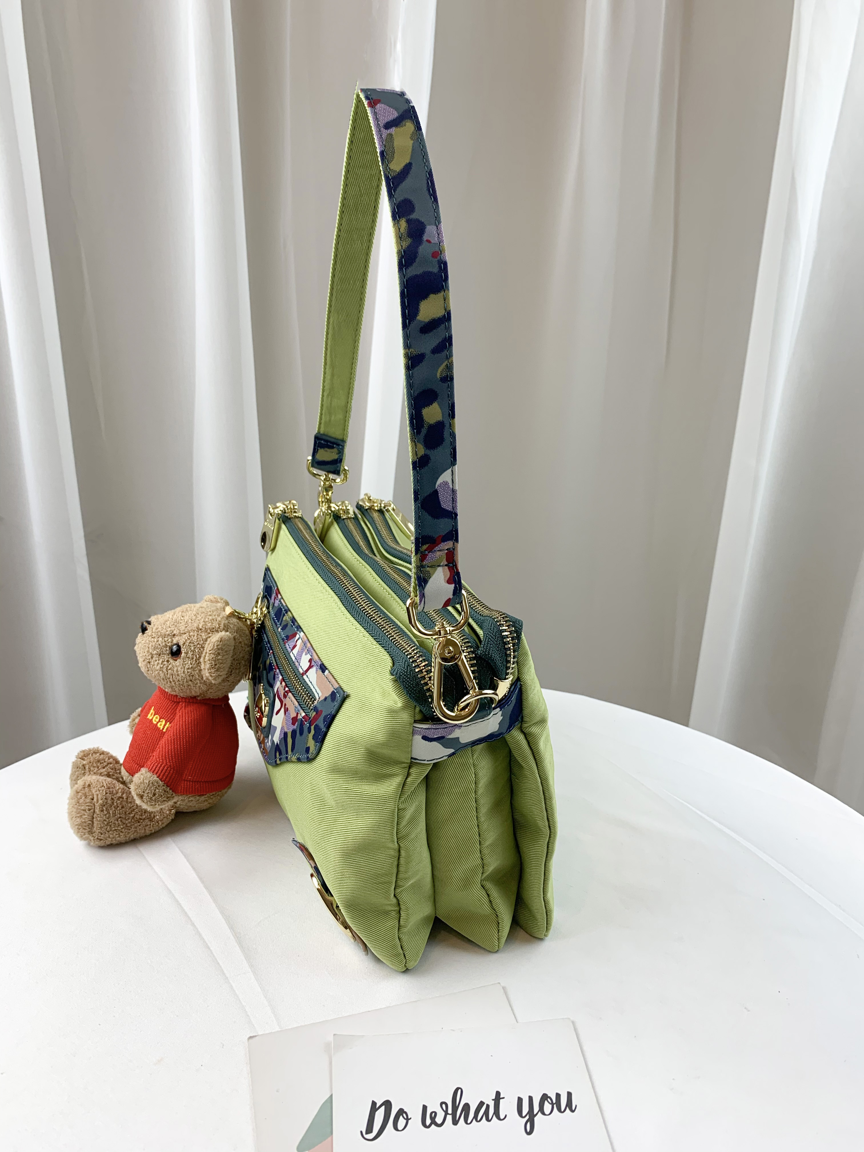 GOODS 綠花朵尼龍肩背包 / 側背包 #2562