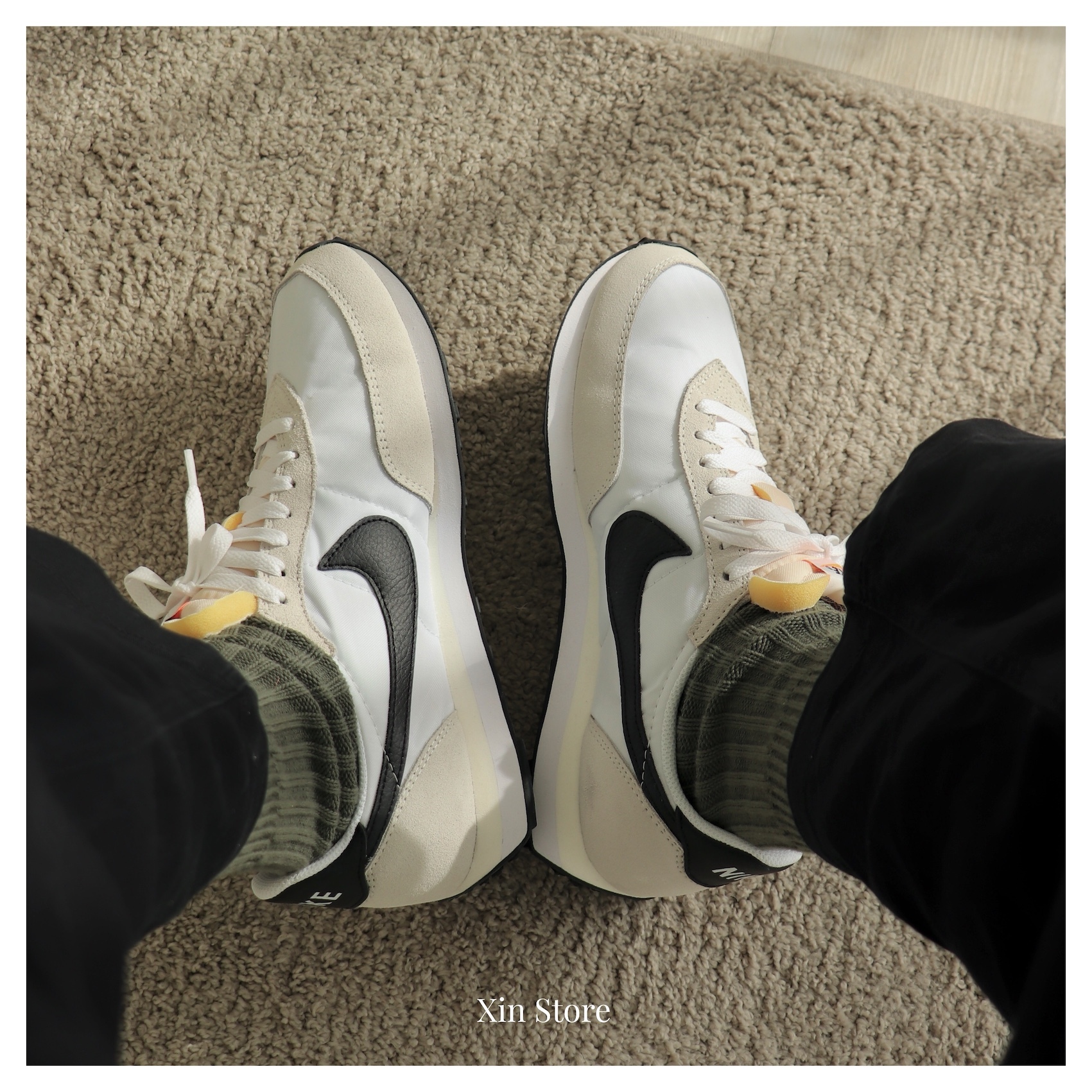 Nike W Waffle Trainer 2 ESS 麂皮拼接橘標復古奶茶米白