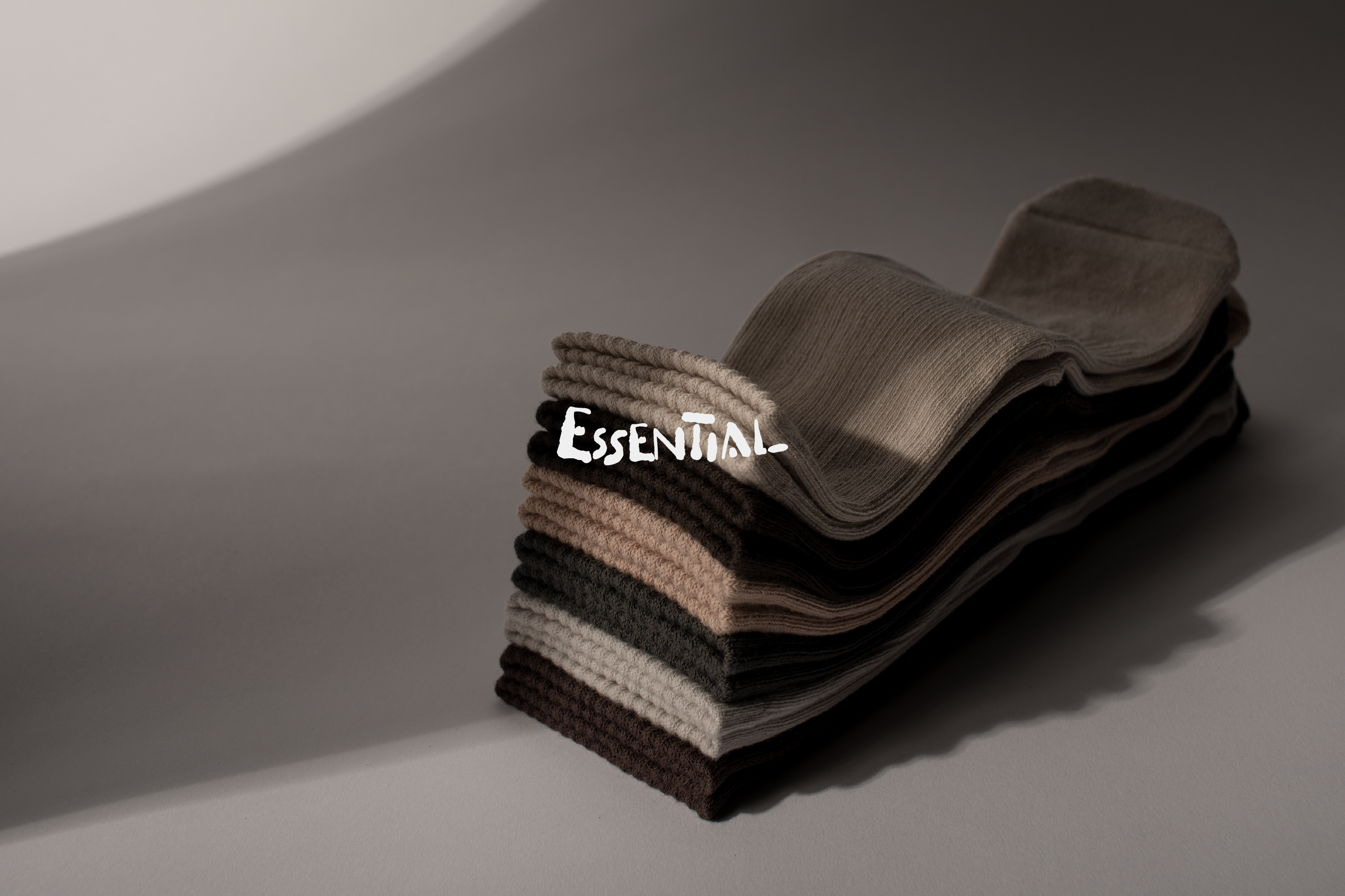 台灣設計配件品牌nozzle quiz 2021推出Essential系列新色秋冬組｜輕盈 素色 基本款 襪子