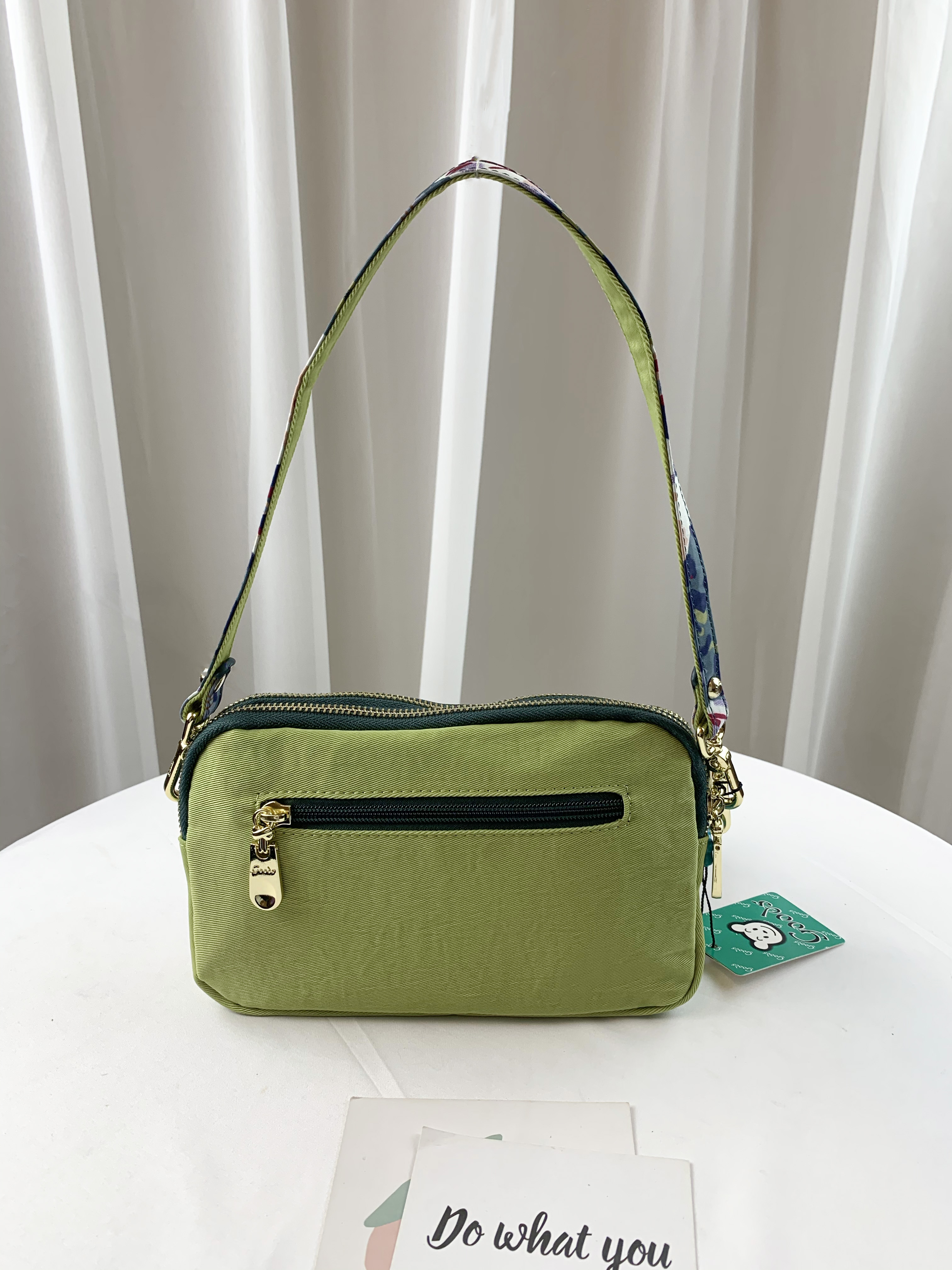 GOODS 綠花朵尼龍肩背包 / 側背包 #2775