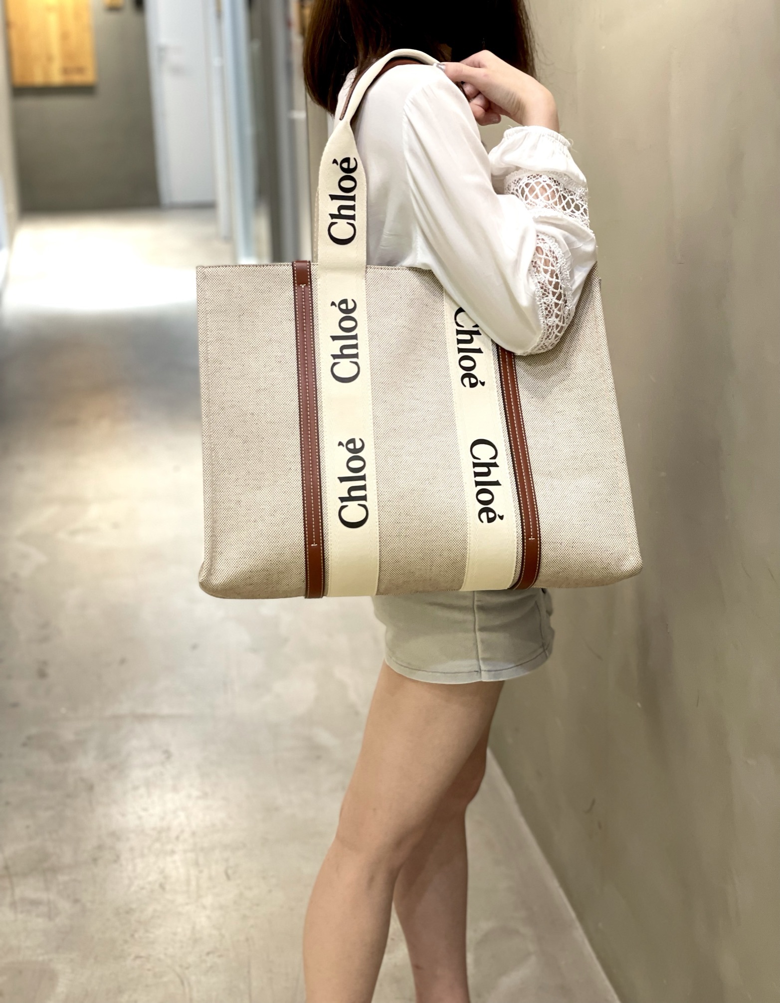 CHLOE Woody Large Tote