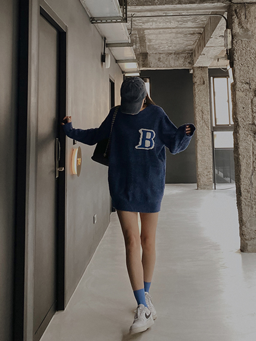 立領針織B字母長版毛衣*2色