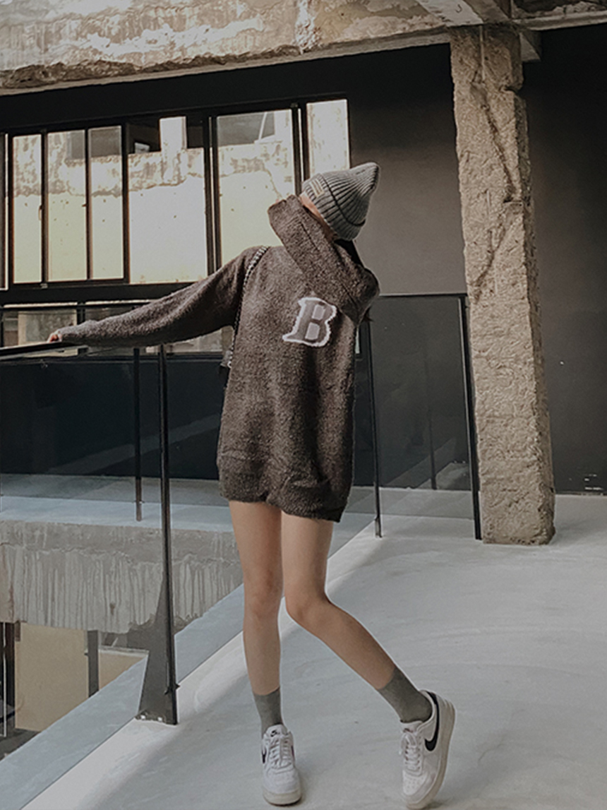 立領針織B字母長版毛衣*2色