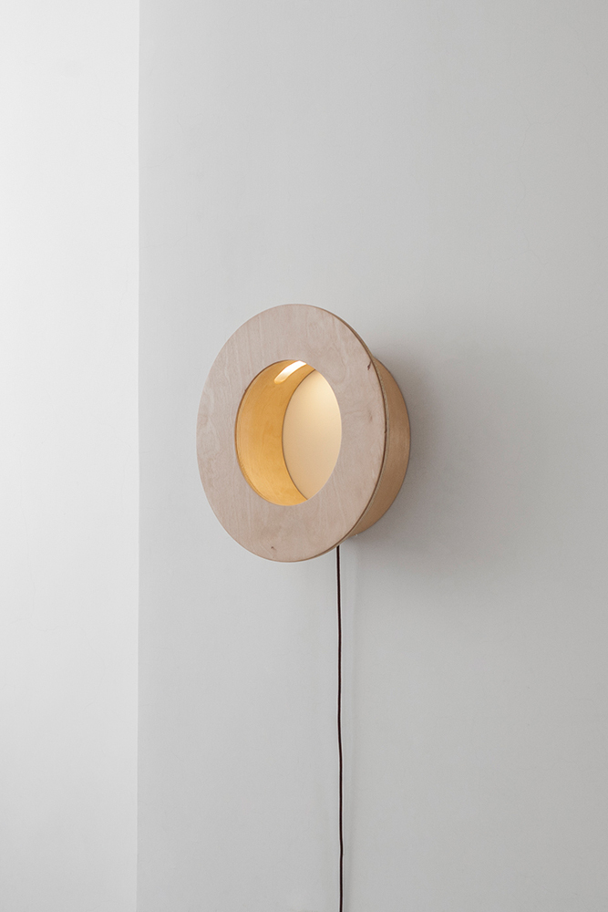 CAVE-Circle-LED-wall-lamp