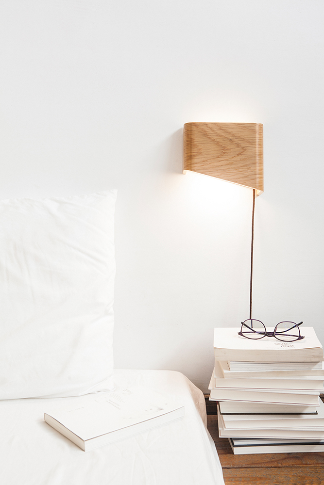 SLICEs-LED-bed-reading-lamp