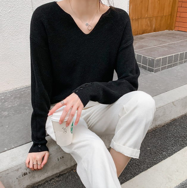 ᴷᴼᴿᴱᴬ 🇰🇷 <現貨>極簡直條紋小Ｖ領針織上衣 （四色）