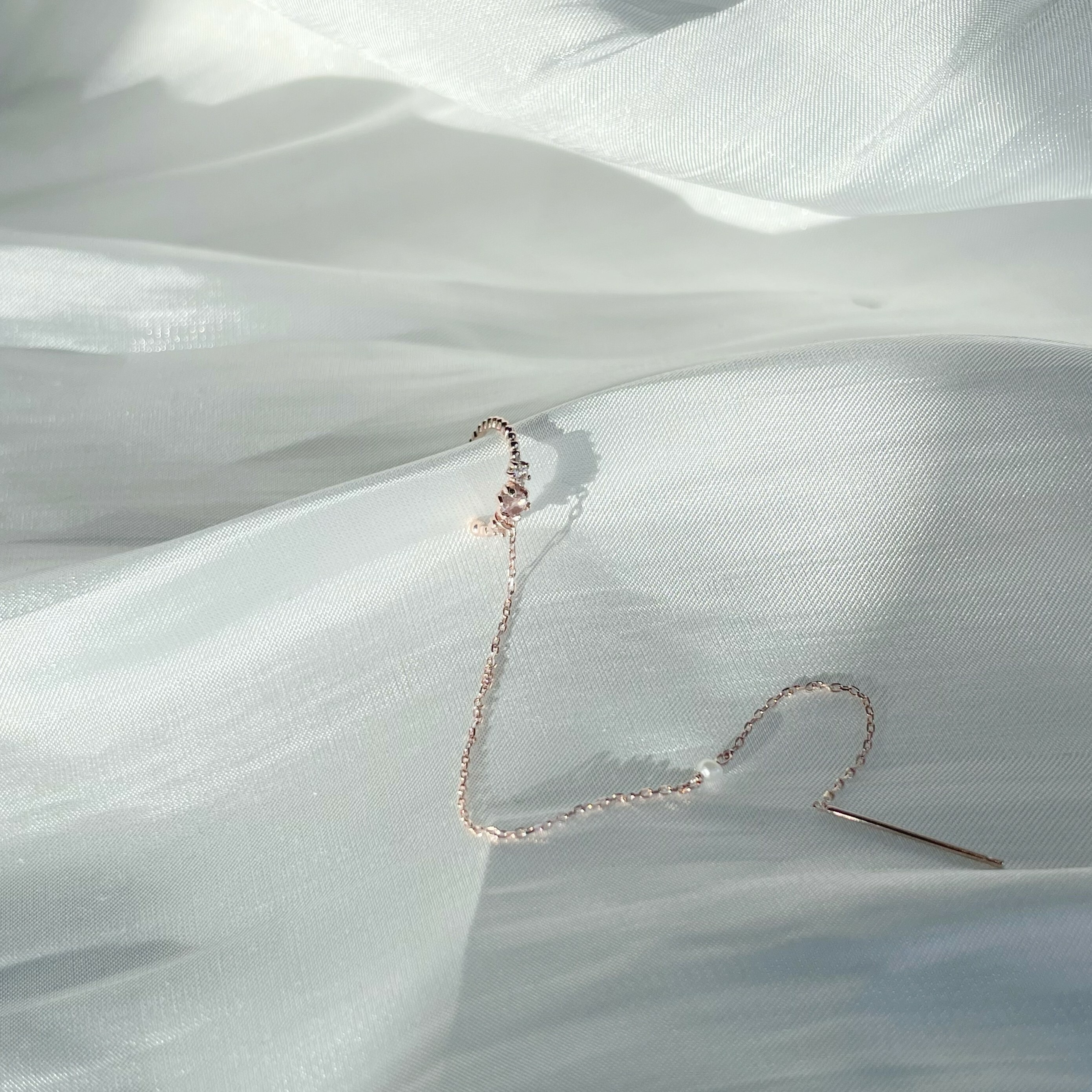 流星mini六爪粉晶珍珠針鏈耳骨夾