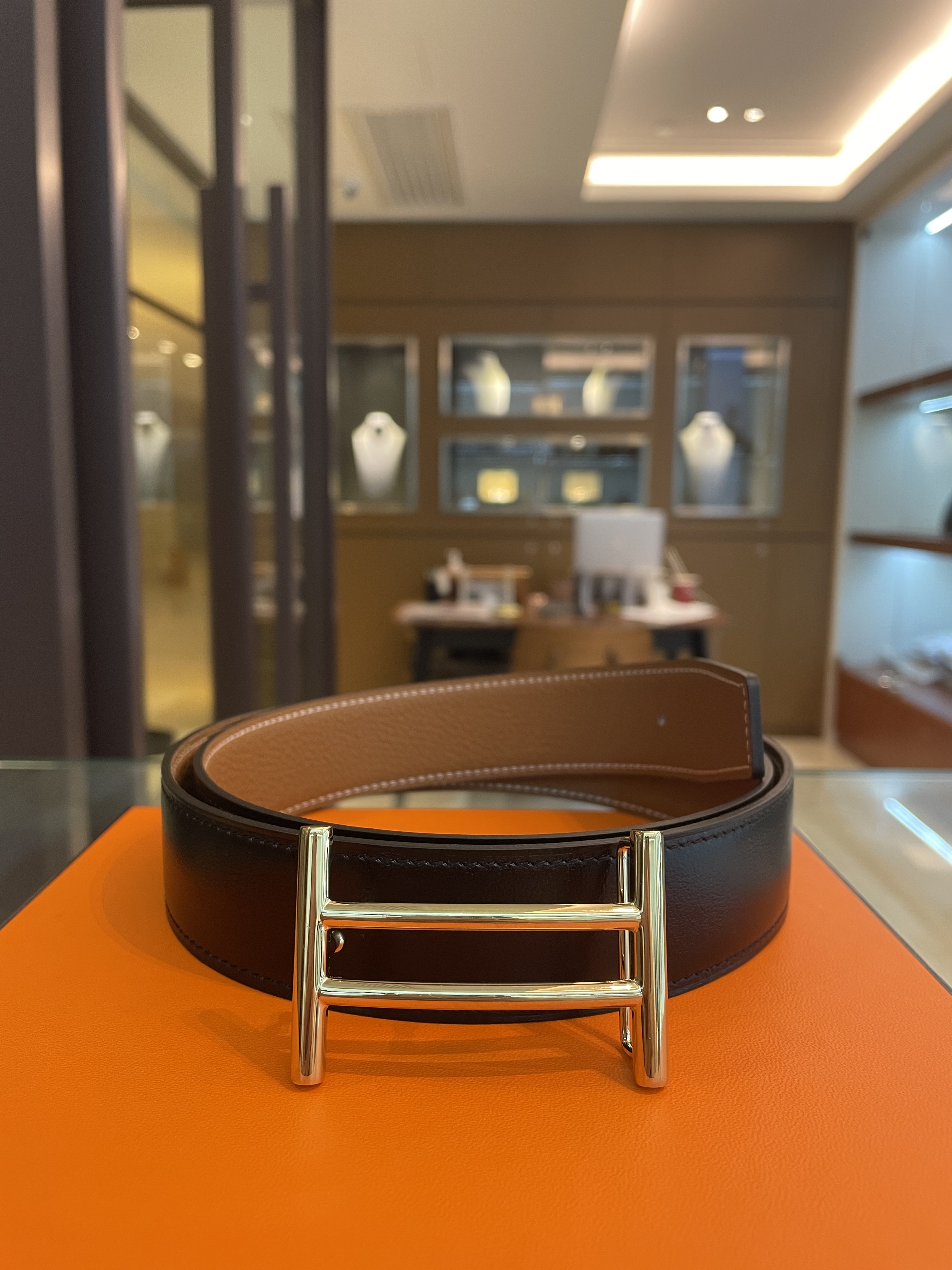 Rider belt gold buckle 89 noir/ 37 gold leather strap 32 mm 85cm