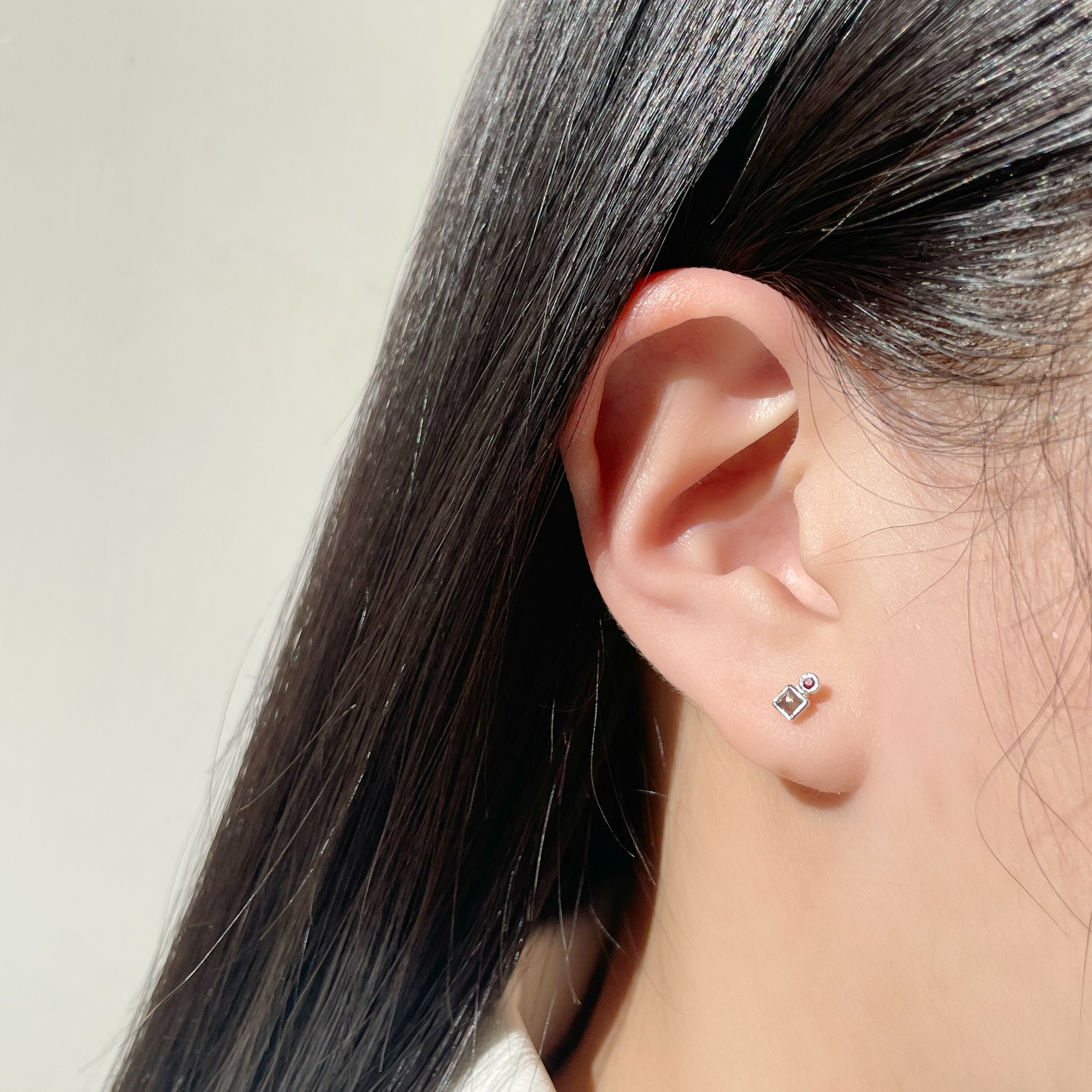 Lego mini方圓棕月光石榴石轉珠耳環