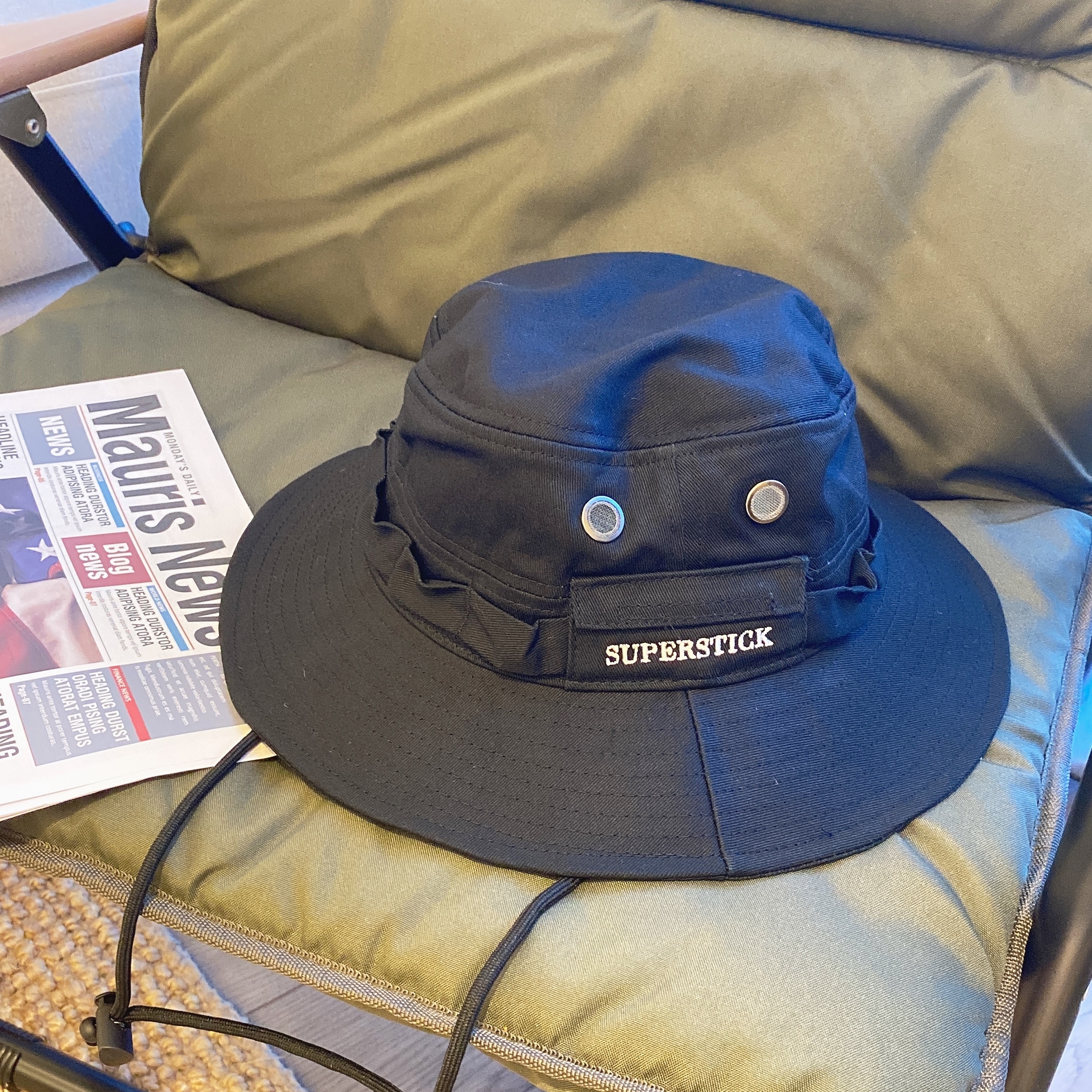 戶外刺繡機能奔尼帽/四色