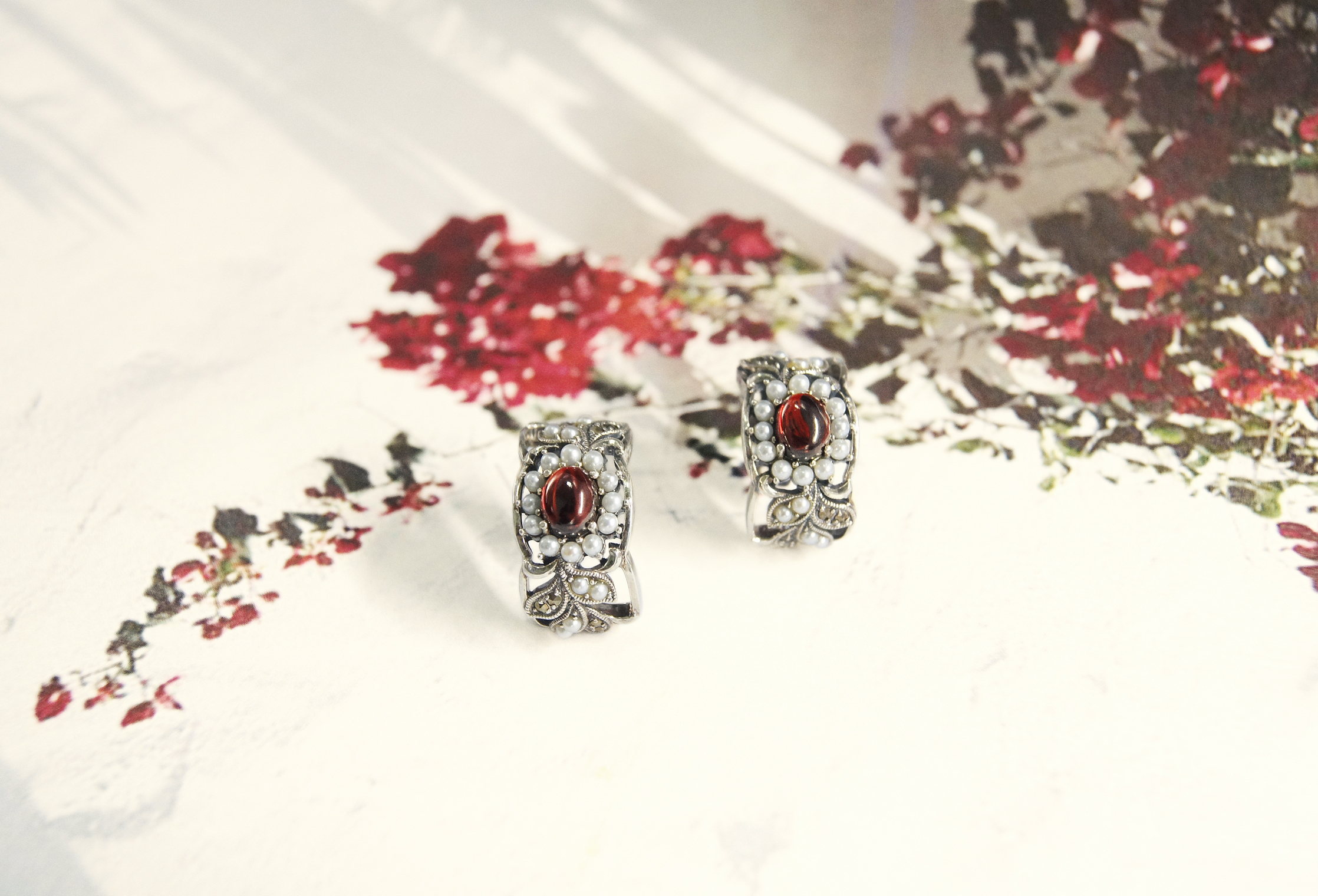 藤蔓紅榴石C型耳環（OP1589）