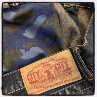 BATHING APE RED STAR WASHED JEANS - SIZE L IN STOCK NOW (現貨發售中)