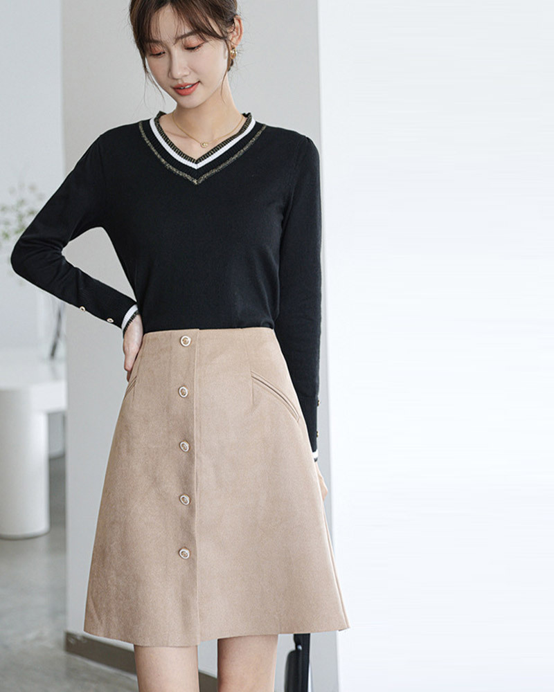 DEER.W 撞色V領袖釦針織上衣 黑色