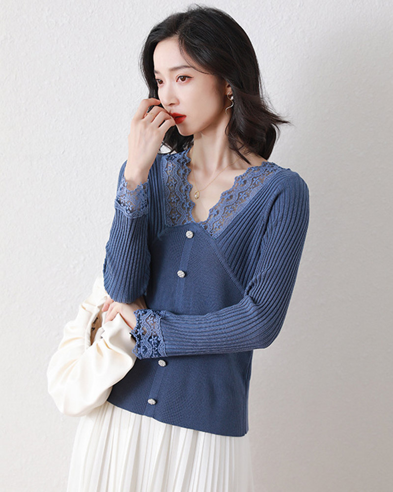 DEER.W 蕾絲拼接珠釦針織上衣 藍色