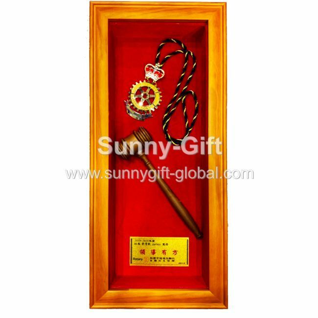 President Hanging Screen