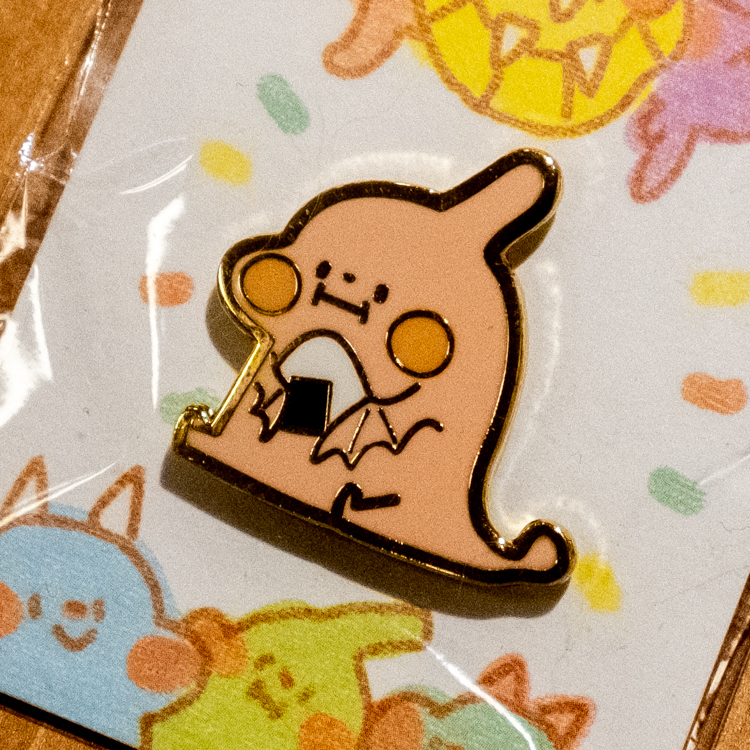 狗狗的小跳步，繪蹦砰｜金屬徽章｜吃貨恐龍｜飯糰翼手龍