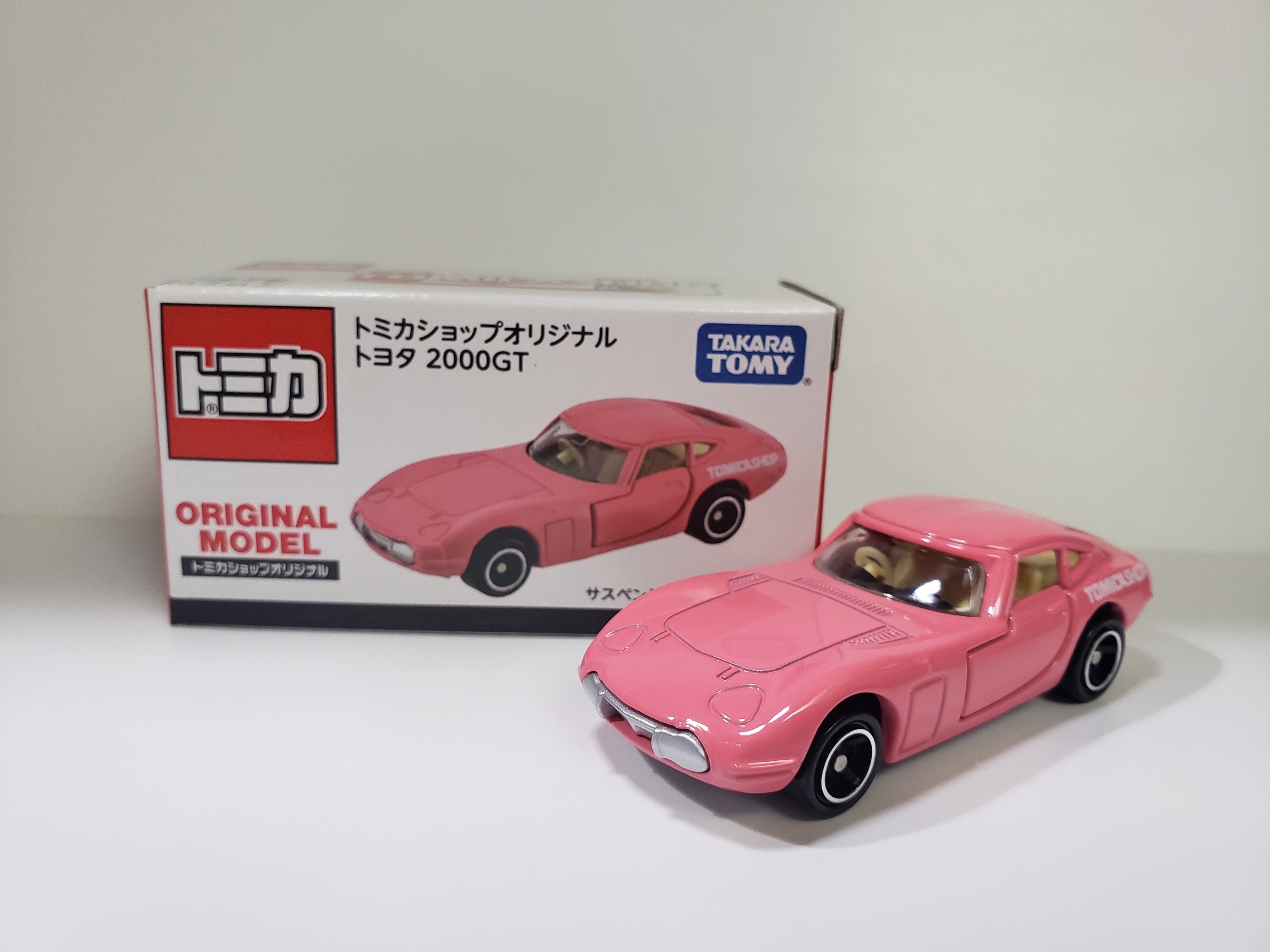 Tomica shop original Model Toyota 2000GT Pink
