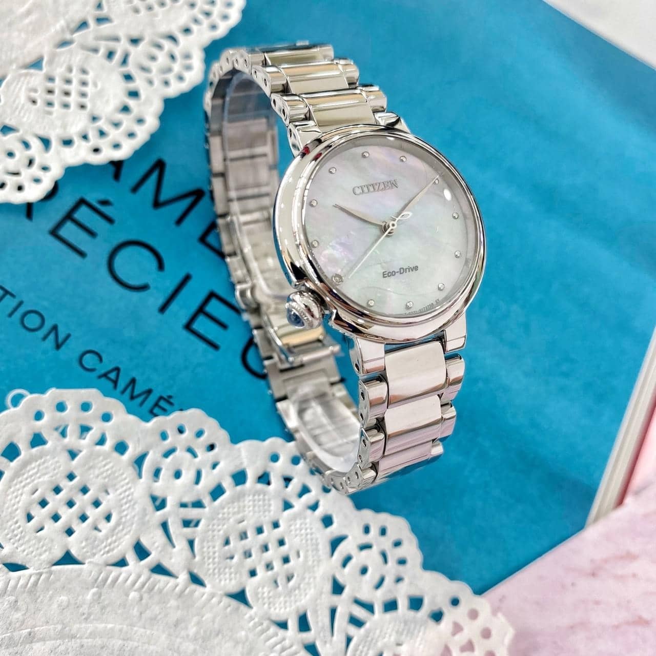 【CITIZEN 星辰】L系列 蝶貝光澤時尚腕錶 EM0912-84Y 玫瑰金色 / EM0910-80D銀色 30mm 現代鐘錶