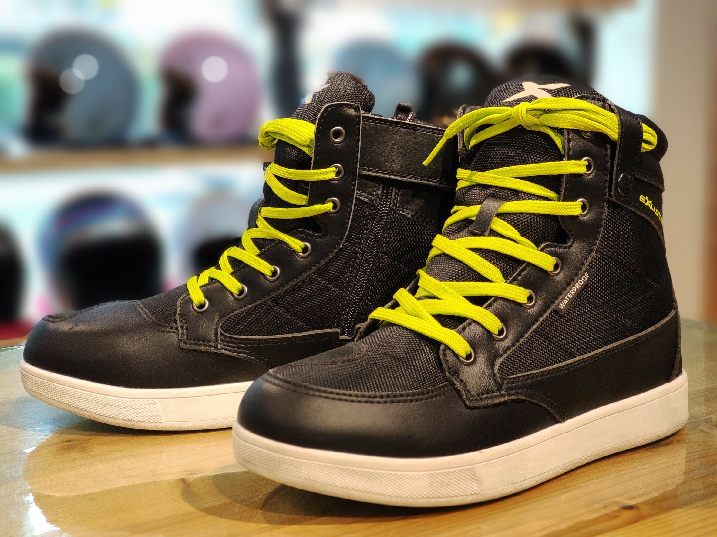 EXUSTAR SBT-174W 黑 防水 休閒靴