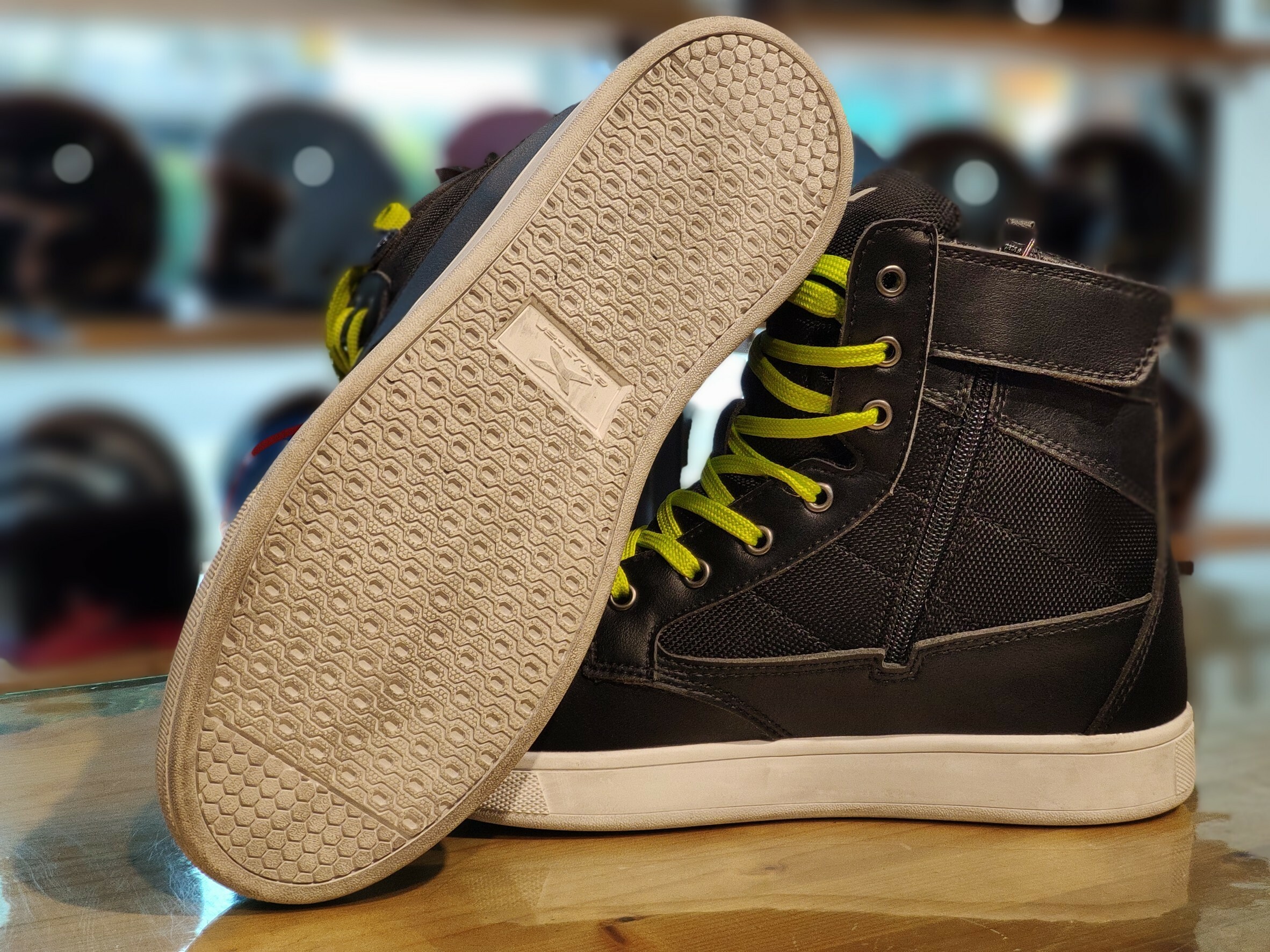 EXUSTAR SBT-174W 黑 防水 休閒靴