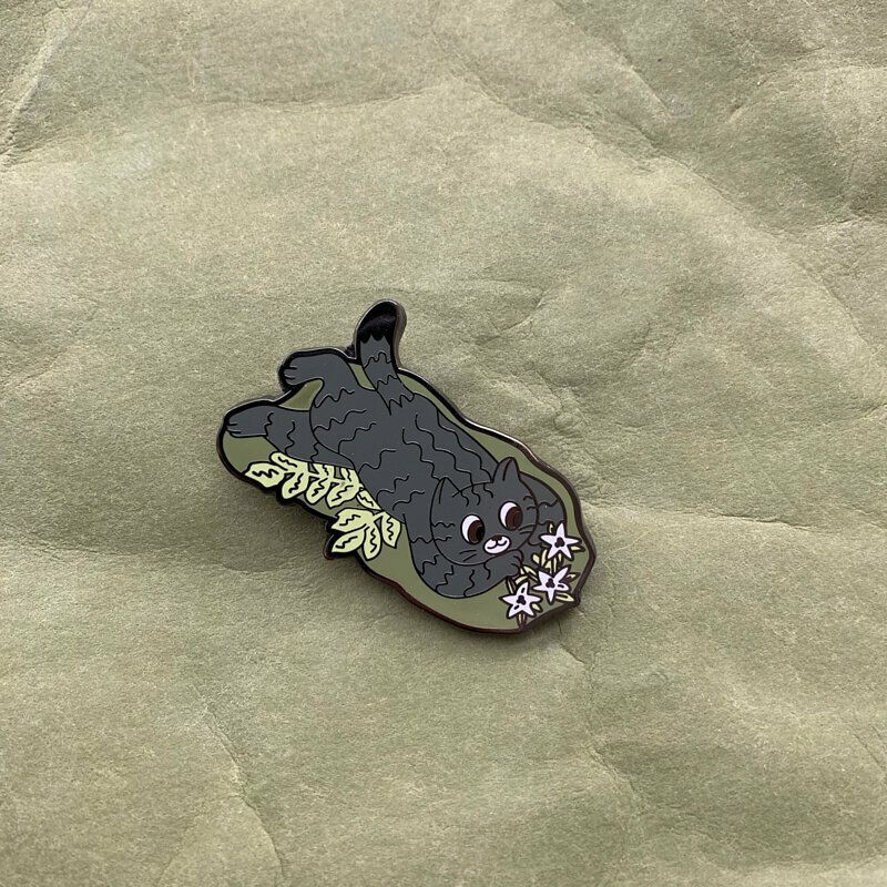 三貓俱樂部 金屬別針 徽章 衝第一跑貓