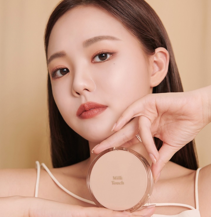 MilkTouch Long Lasting Velvet Glow Cushion