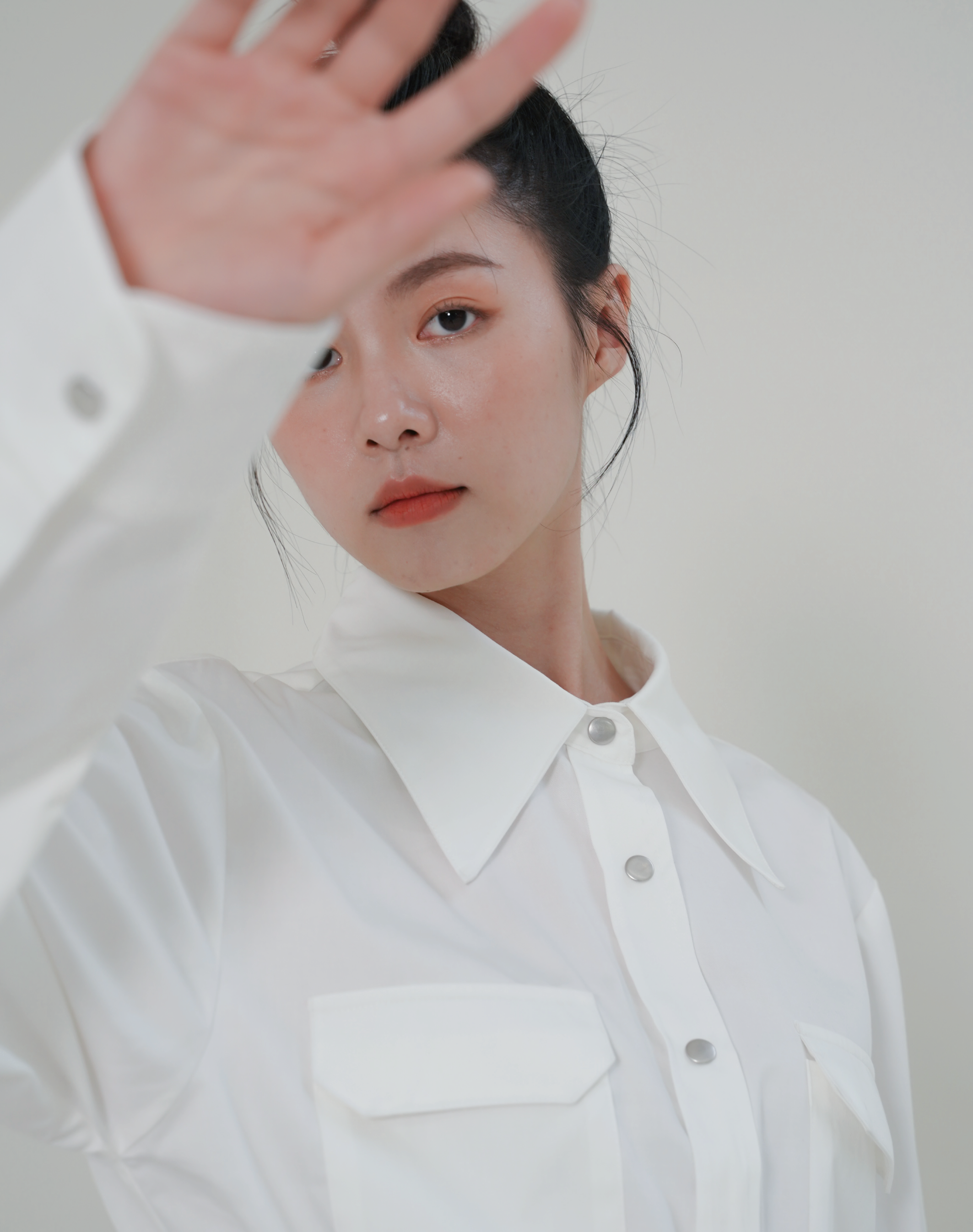 尖領綁帶長版襯衫(白)