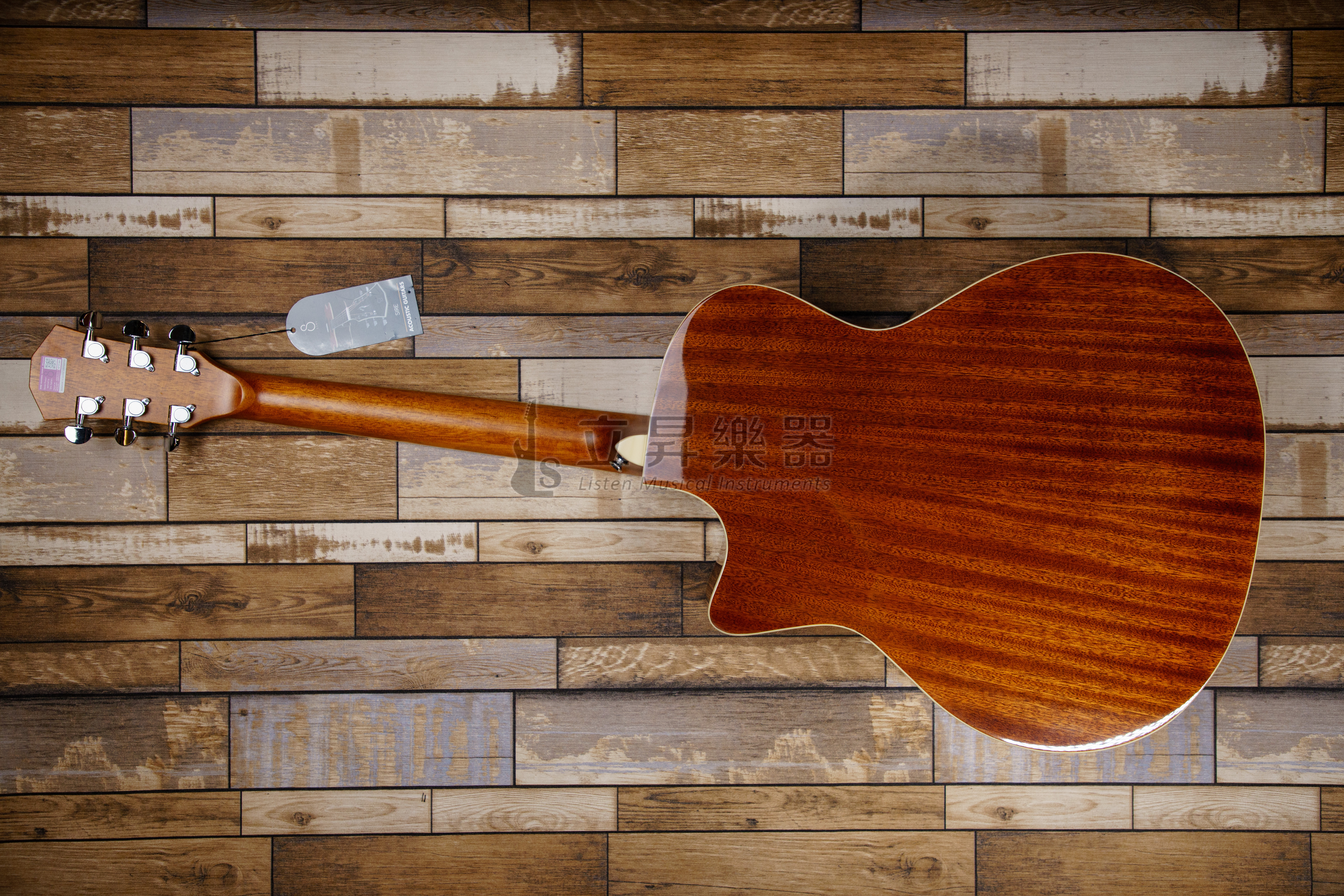 木吉他 SIRE R2-GA  NA 原木色 木吉他 SIRE R2-GA NA 原木色 / TS 漸層色 雲杉木面板 桃花心木側背板 合板木吉他 缺角 附袋 R2 GA 第 6 張圖片｜三峽吉他 / Bass