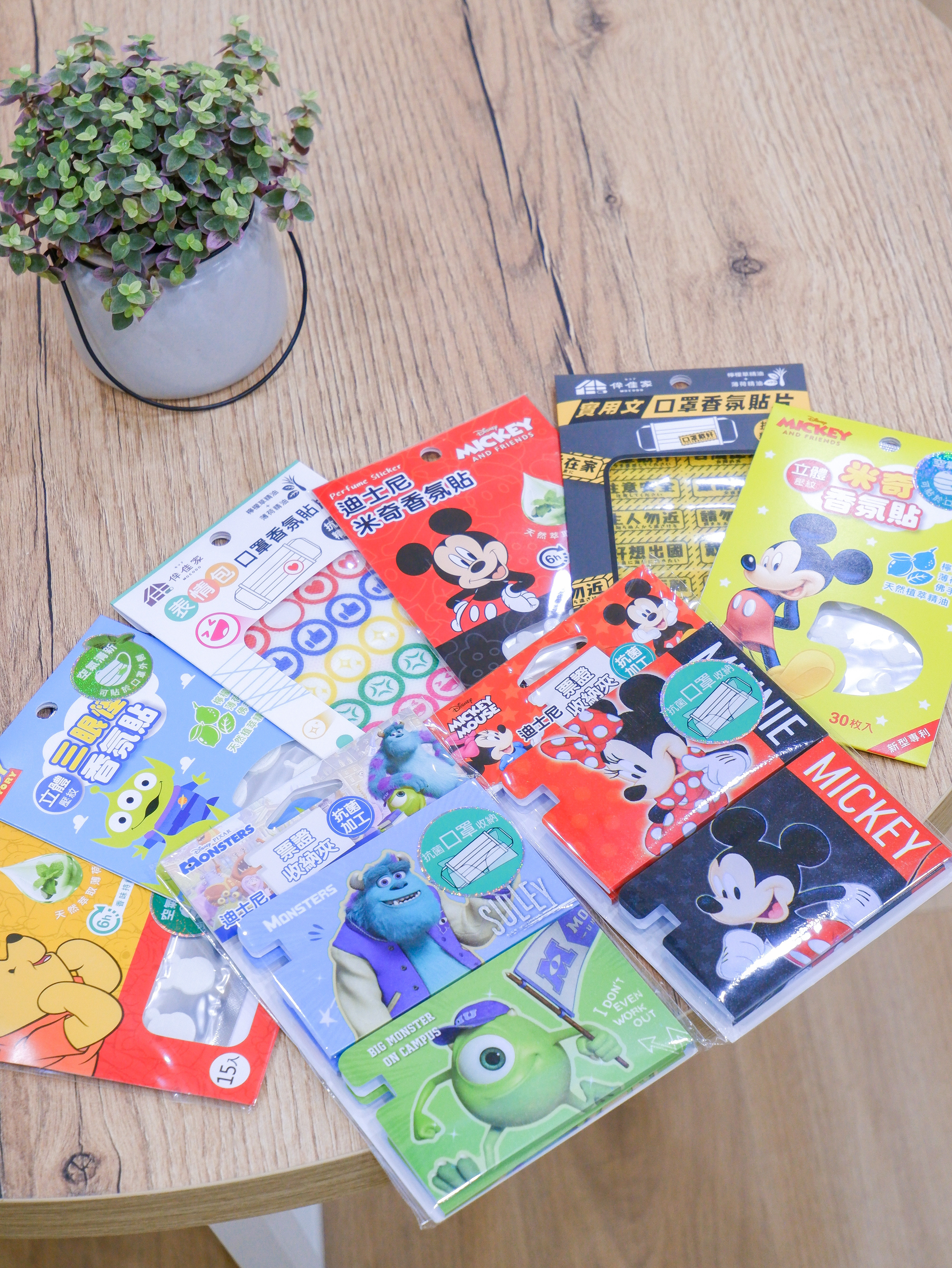 MOCODO 伴佳家-迪士尼口罩香氛貼