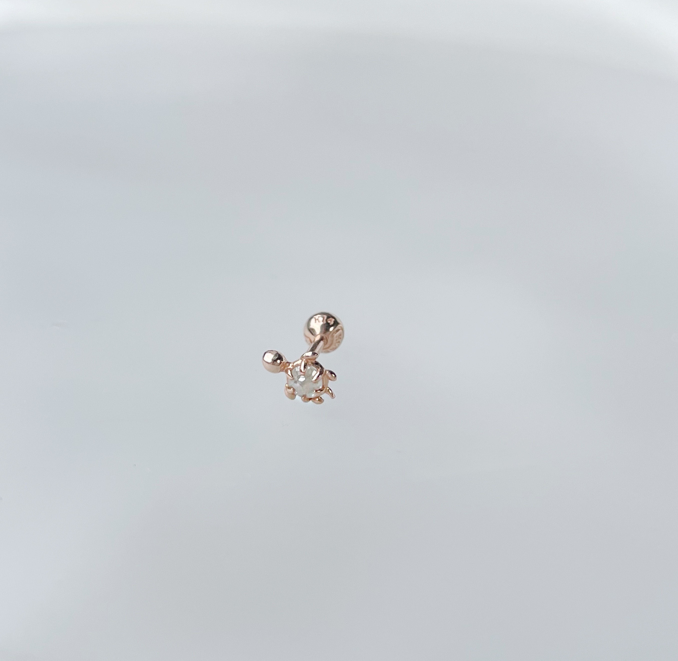 14K小海龜灰鑽原礦轉珠耳環