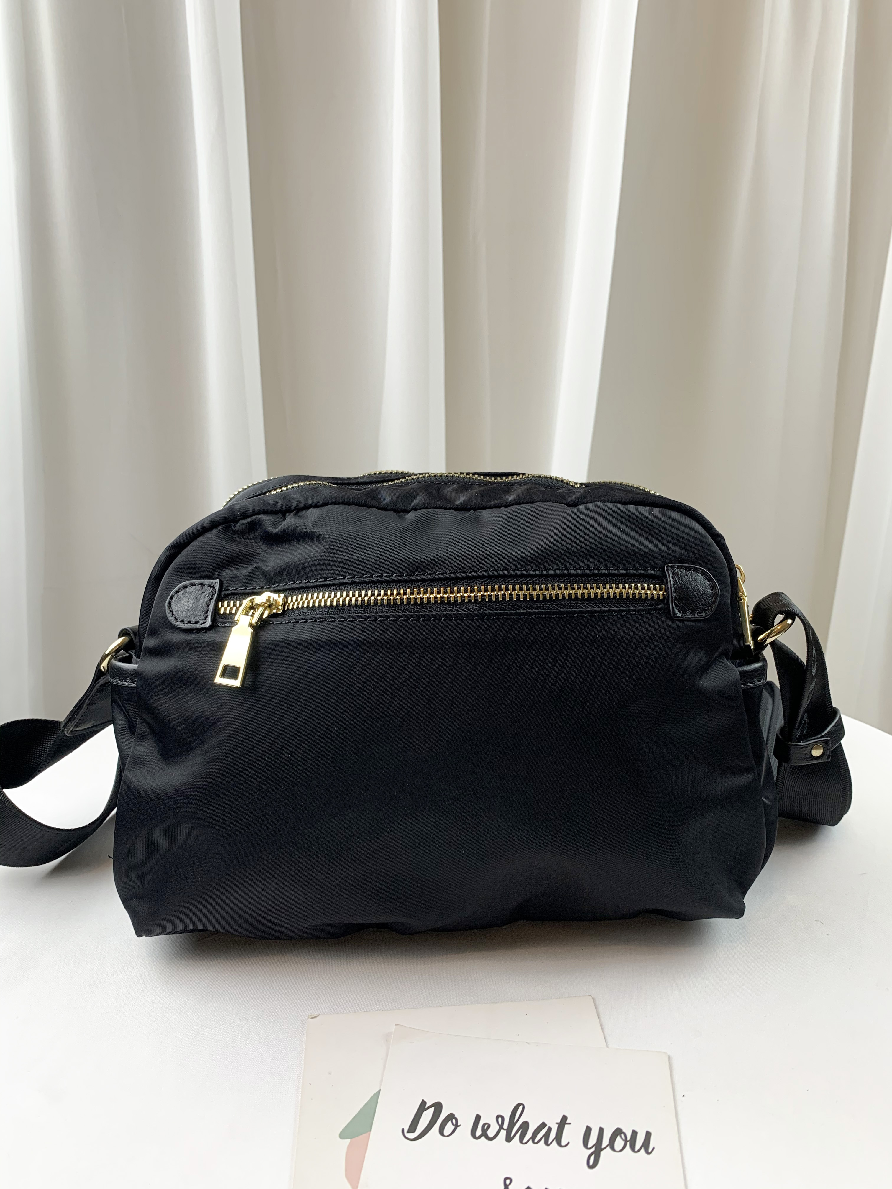 GOODS 繽紛花朵 尼龍拼接真皮側背包  #6190