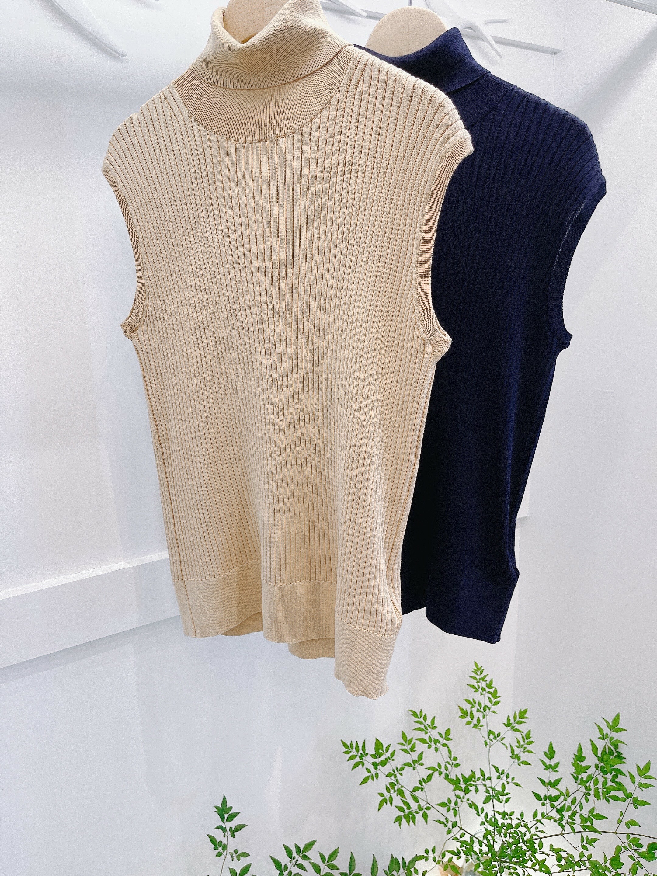 高領無袖針織上衣