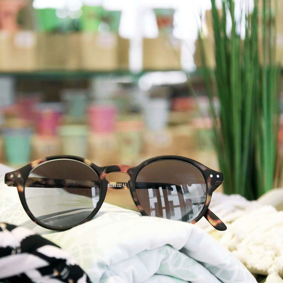 IZIPIZI #D款玳瑁框灰色鏡片太陽眼鏡