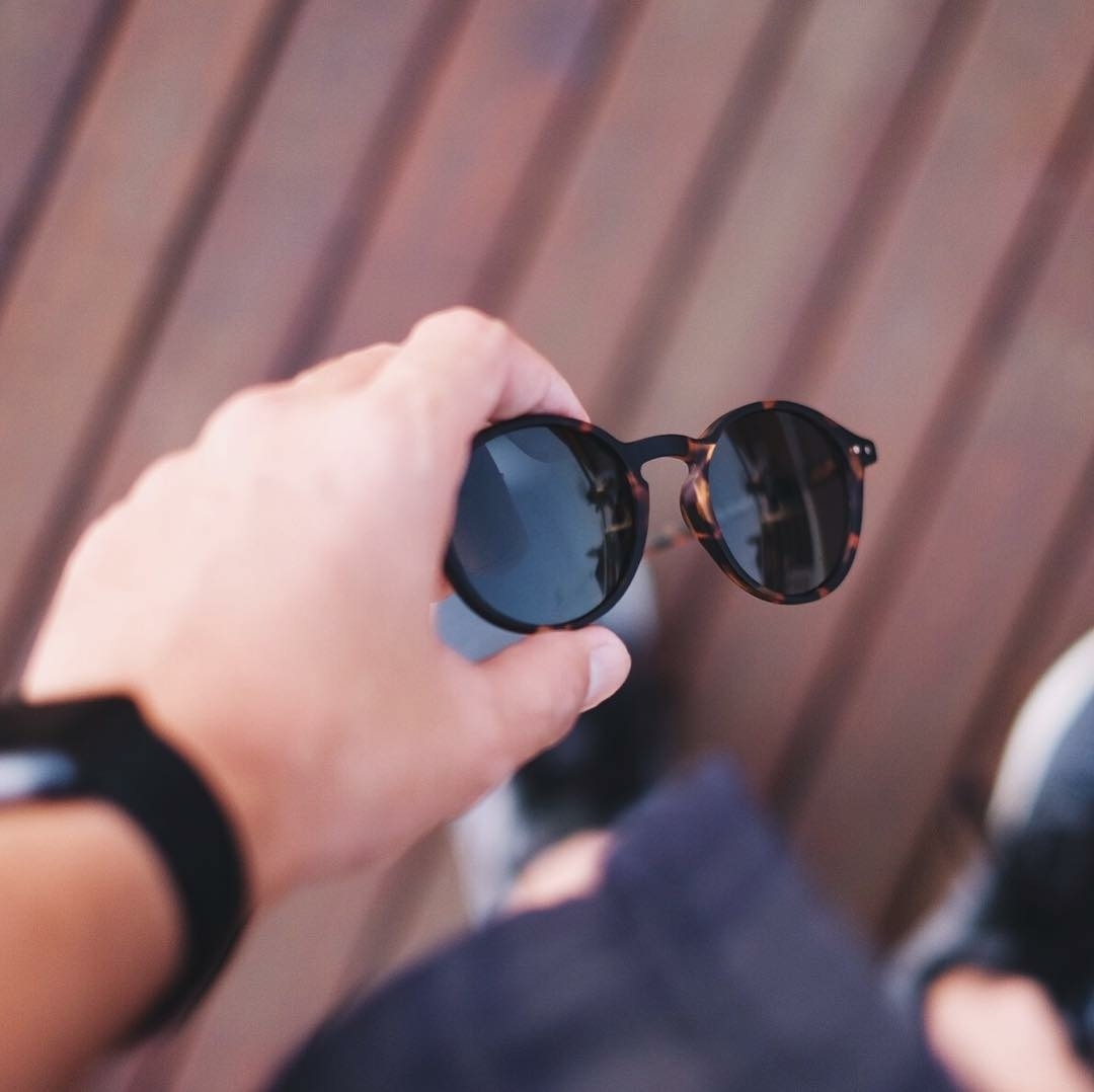 IZIPIZI #D款玳瑁框灰色鏡片太陽眼鏡