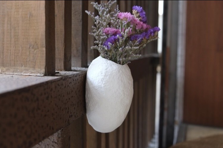 呼吸的器皿 珪藻土紙漿花器(磁蛹)